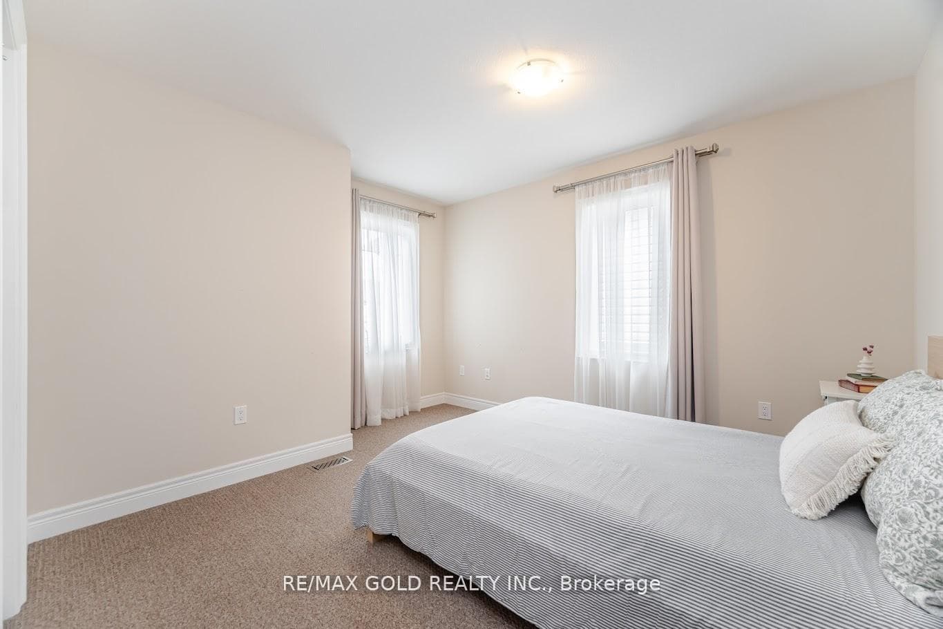 7260 Lionshead Avenue photo 27