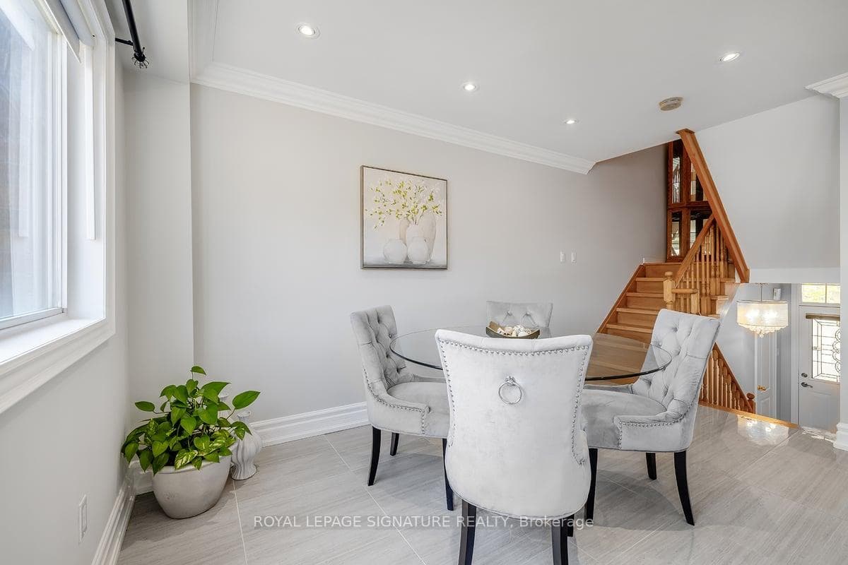 162 Parktree Drive photo 12