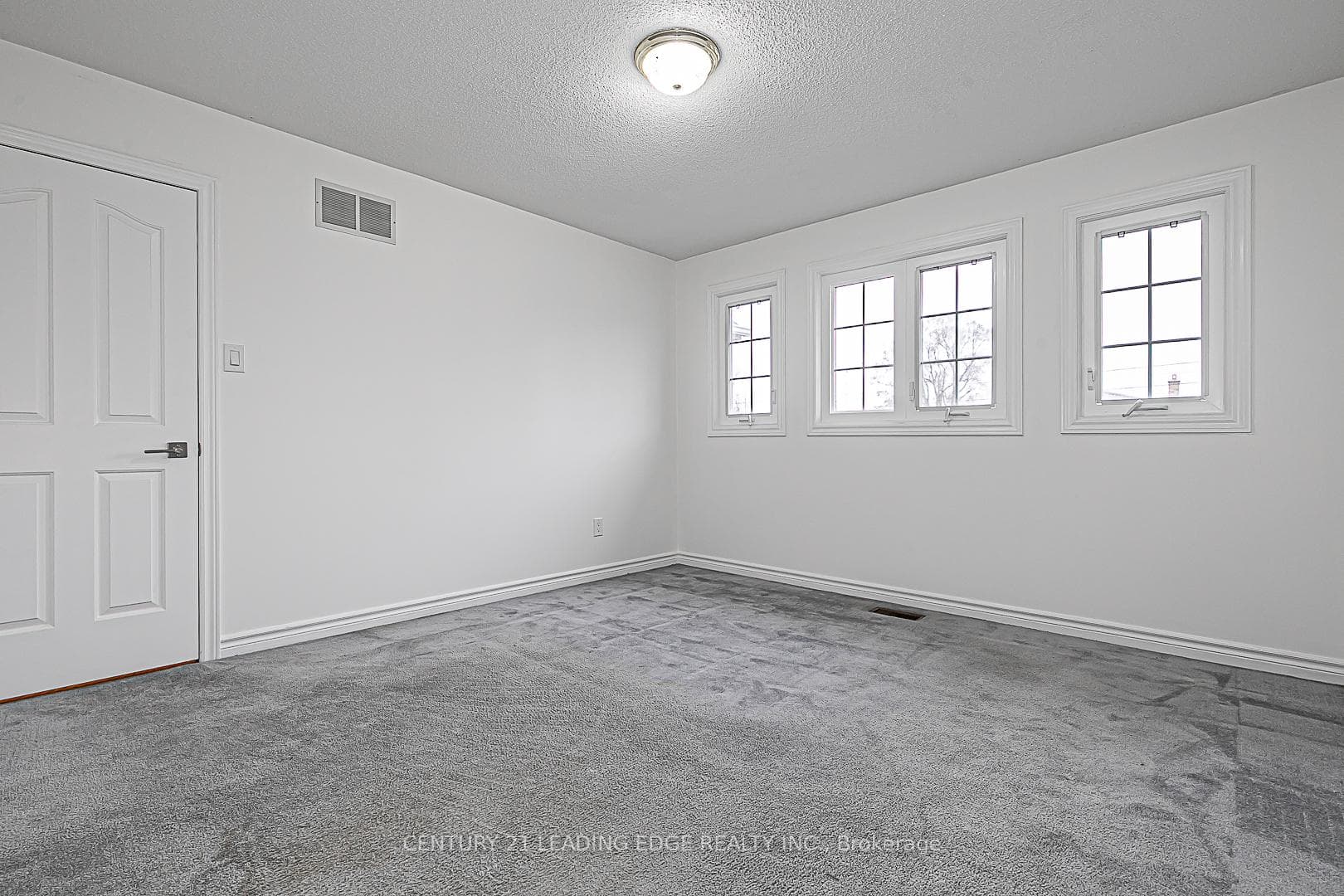 97 SCARBORO Avenue photo 38
