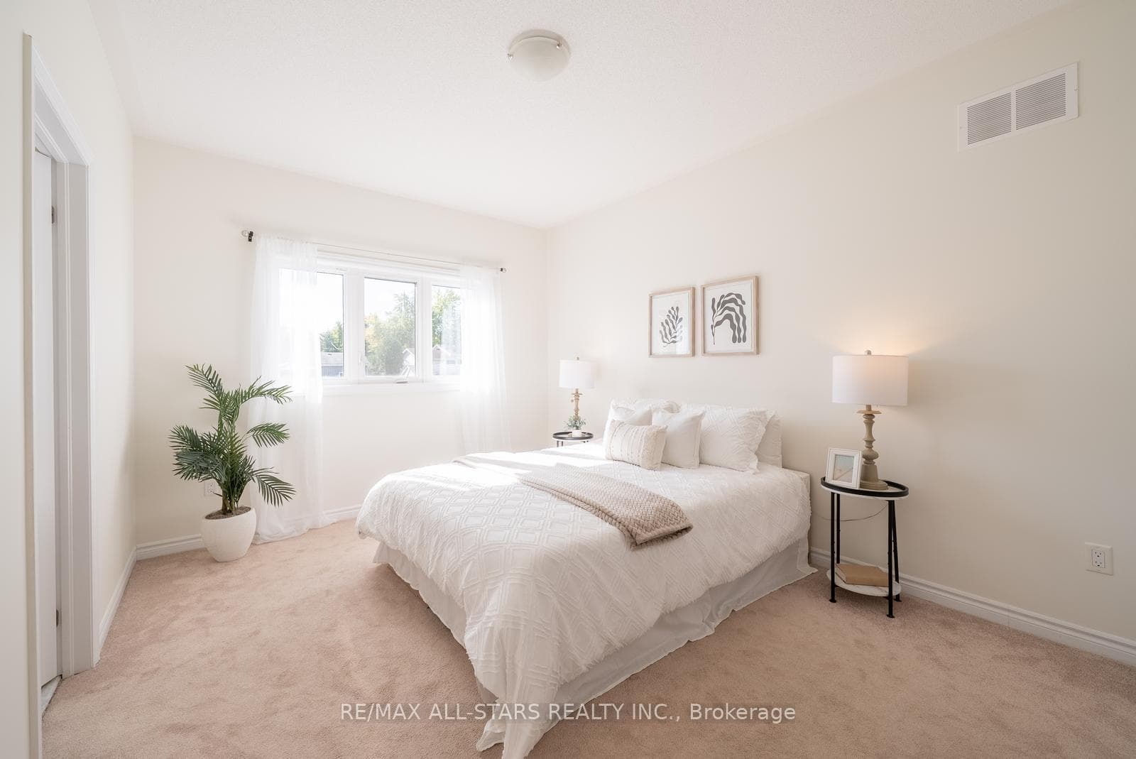 15 Pollock Avenue photo 32