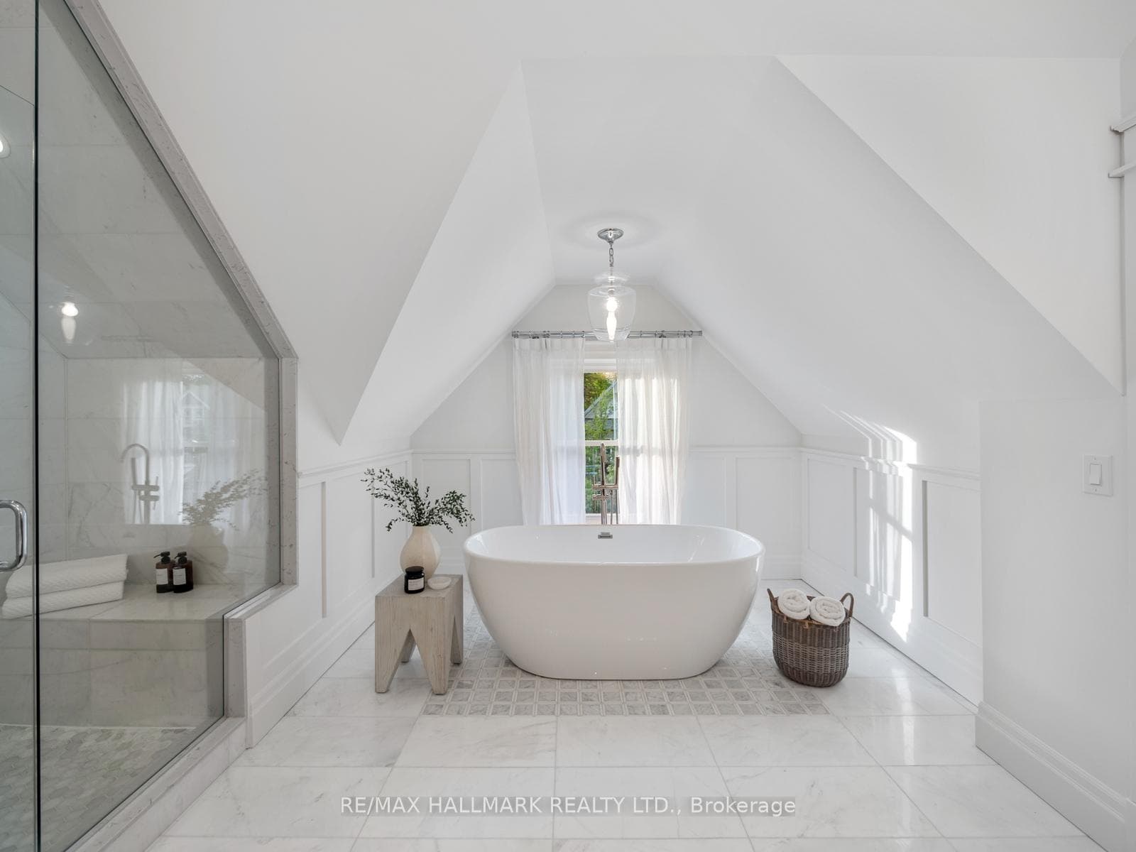 47 Langley Avenue photo 36