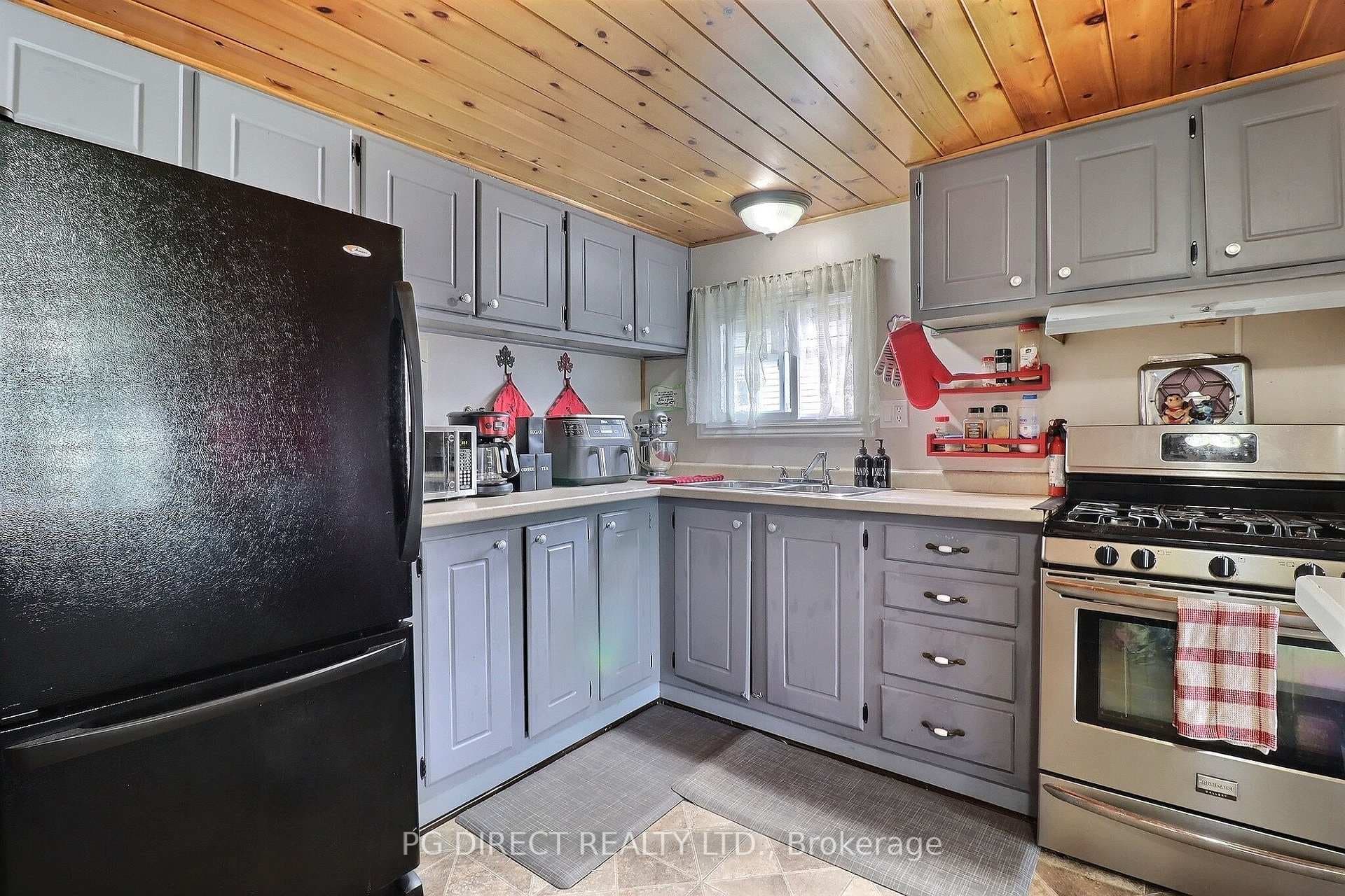 200 Agnes Street Unit 15 photo 7