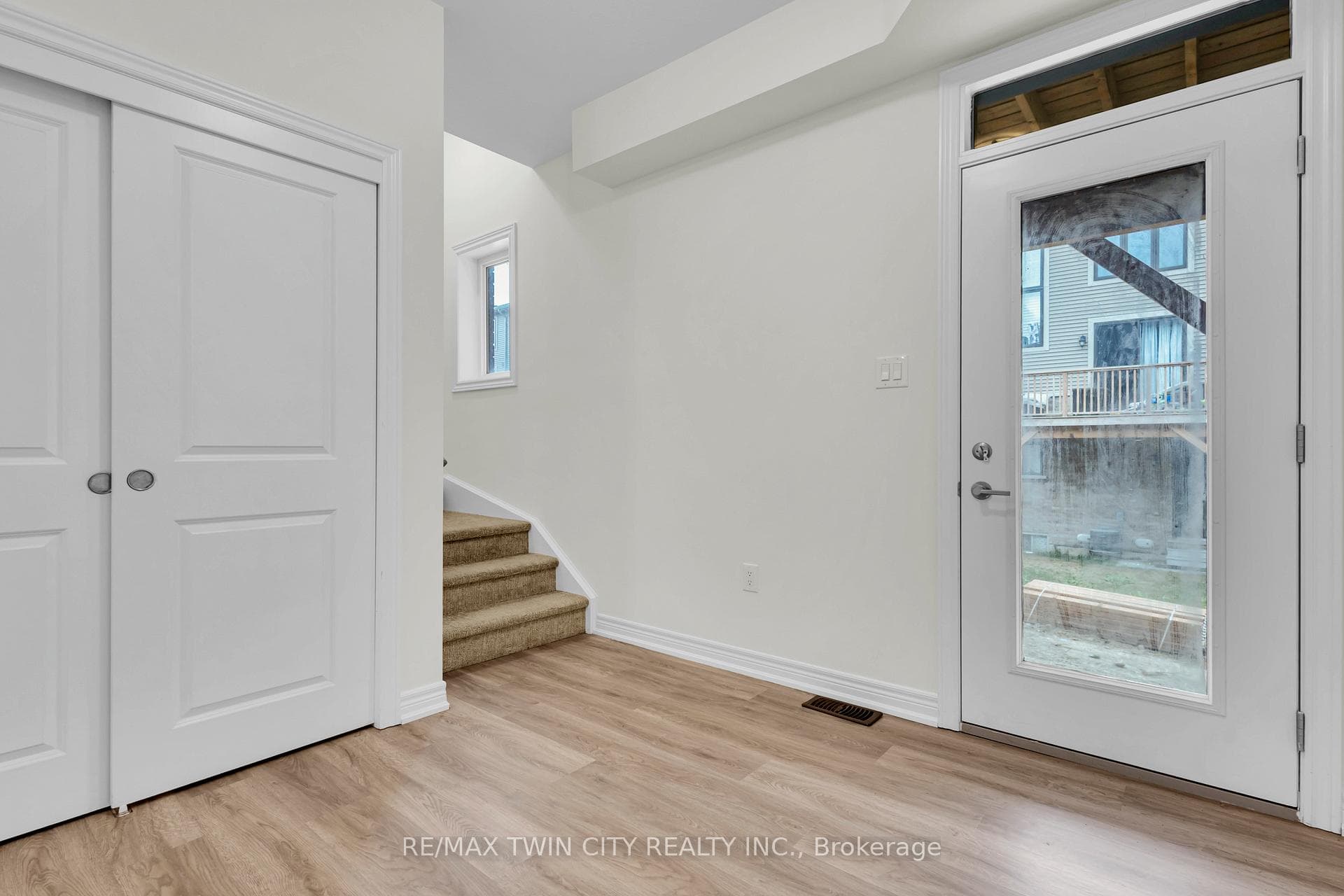10 Birmingham Drive Unit 7 photo 16