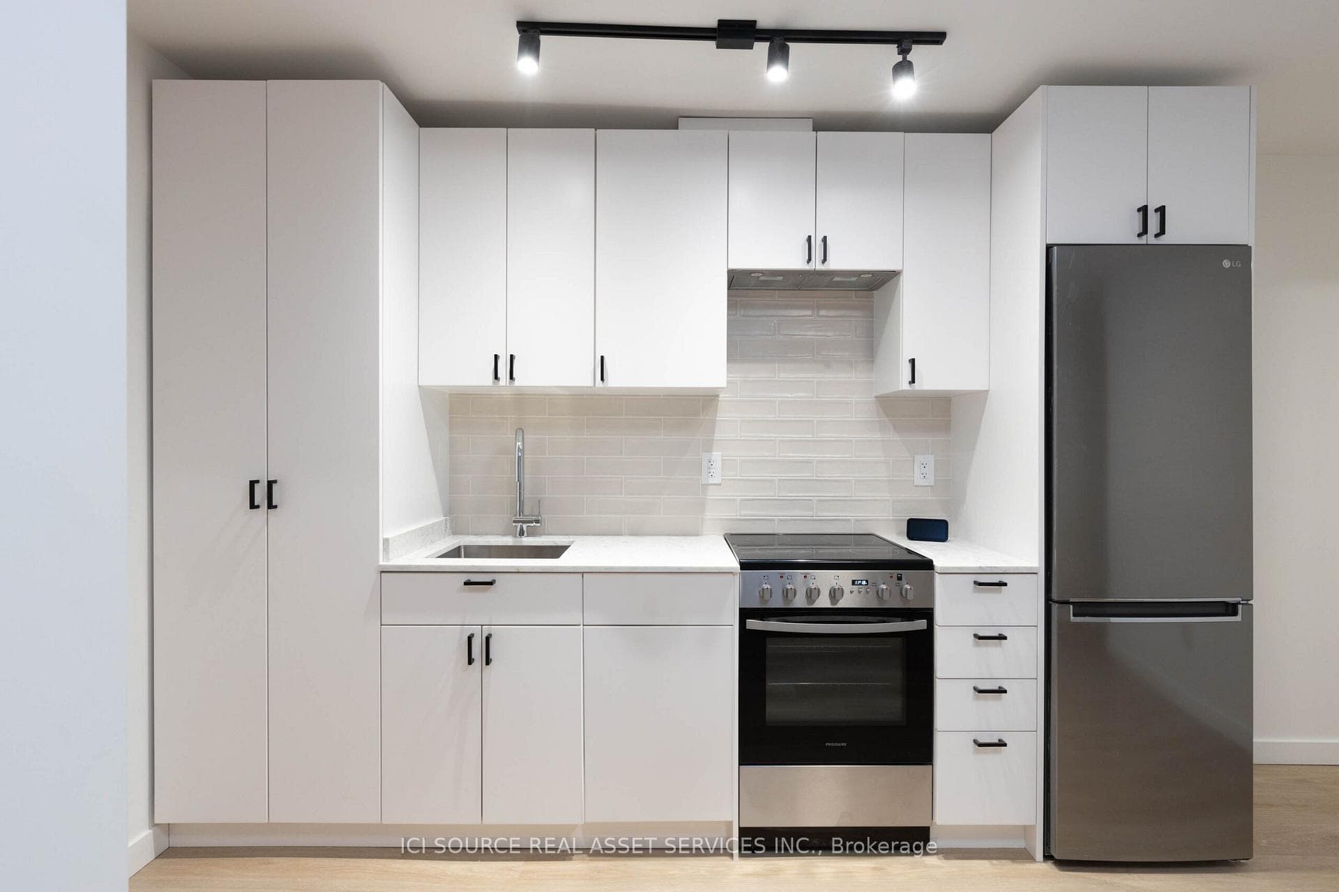 60 Jones Avenue Unit B photo 6