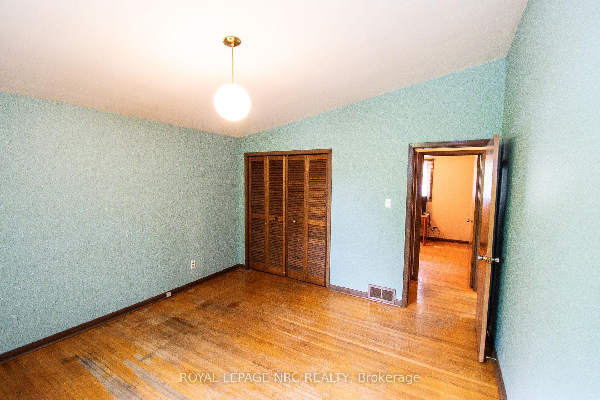 128 Woodside Drive photo 25
