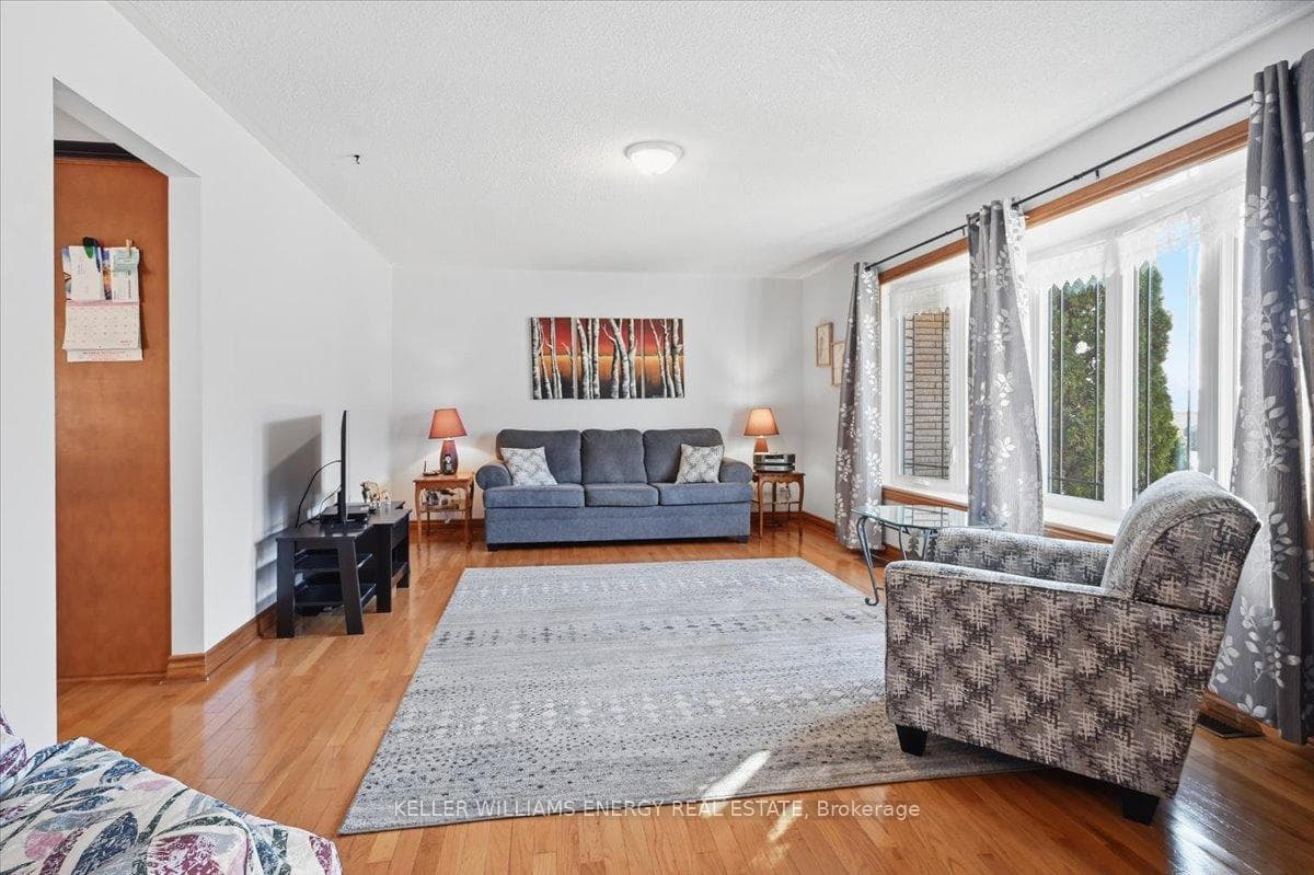 65 Irwin Road photo 1