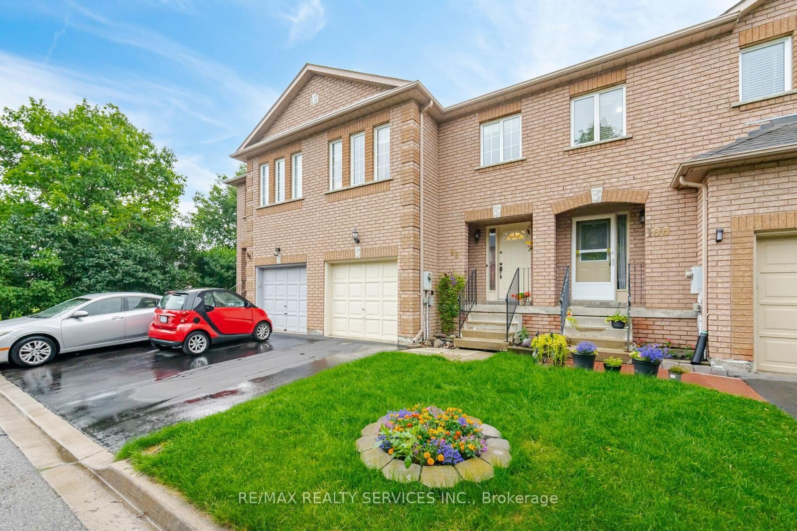 200 Cresthaven Road Unit 98 photo 1