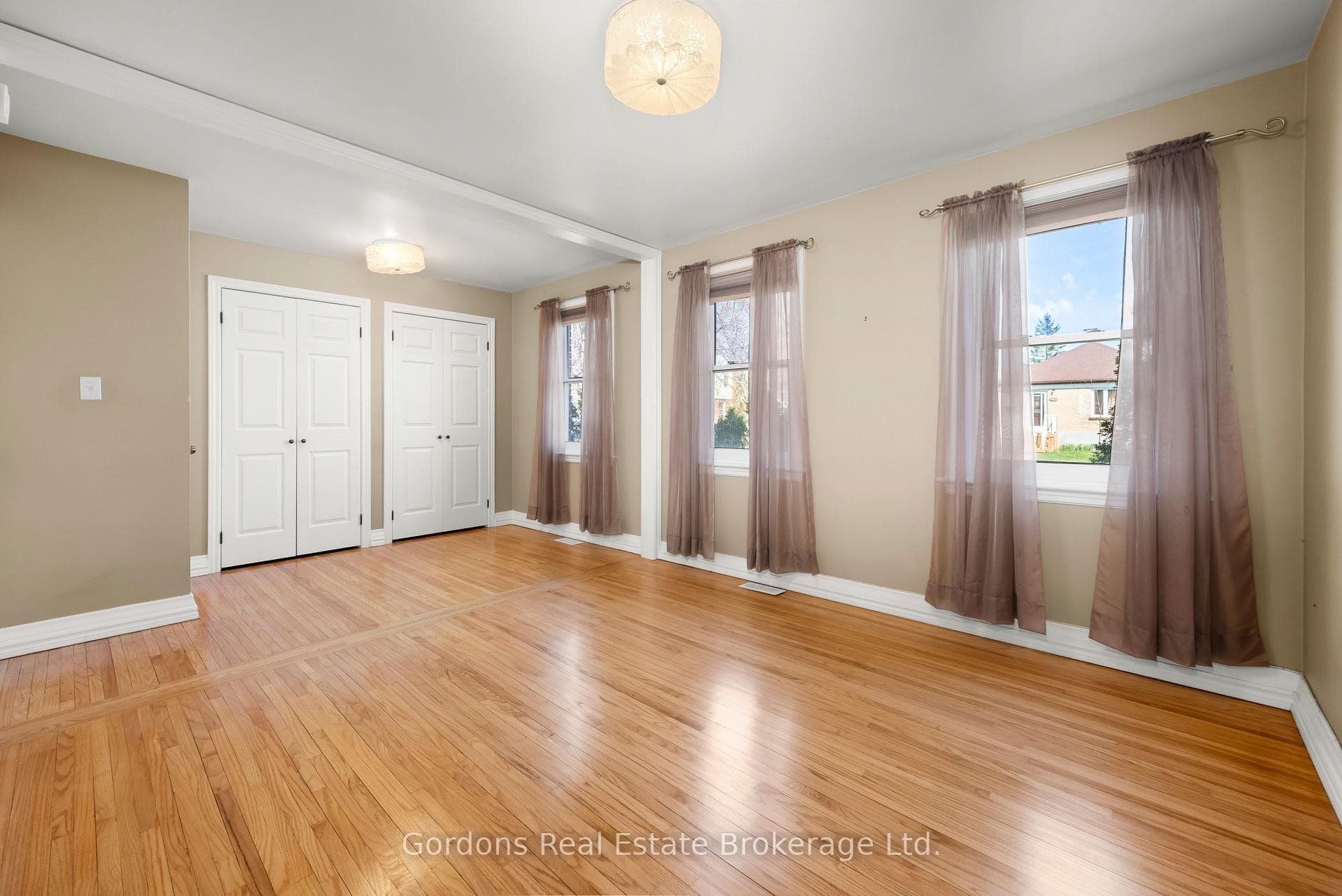 705 Bellaire Street photo 30