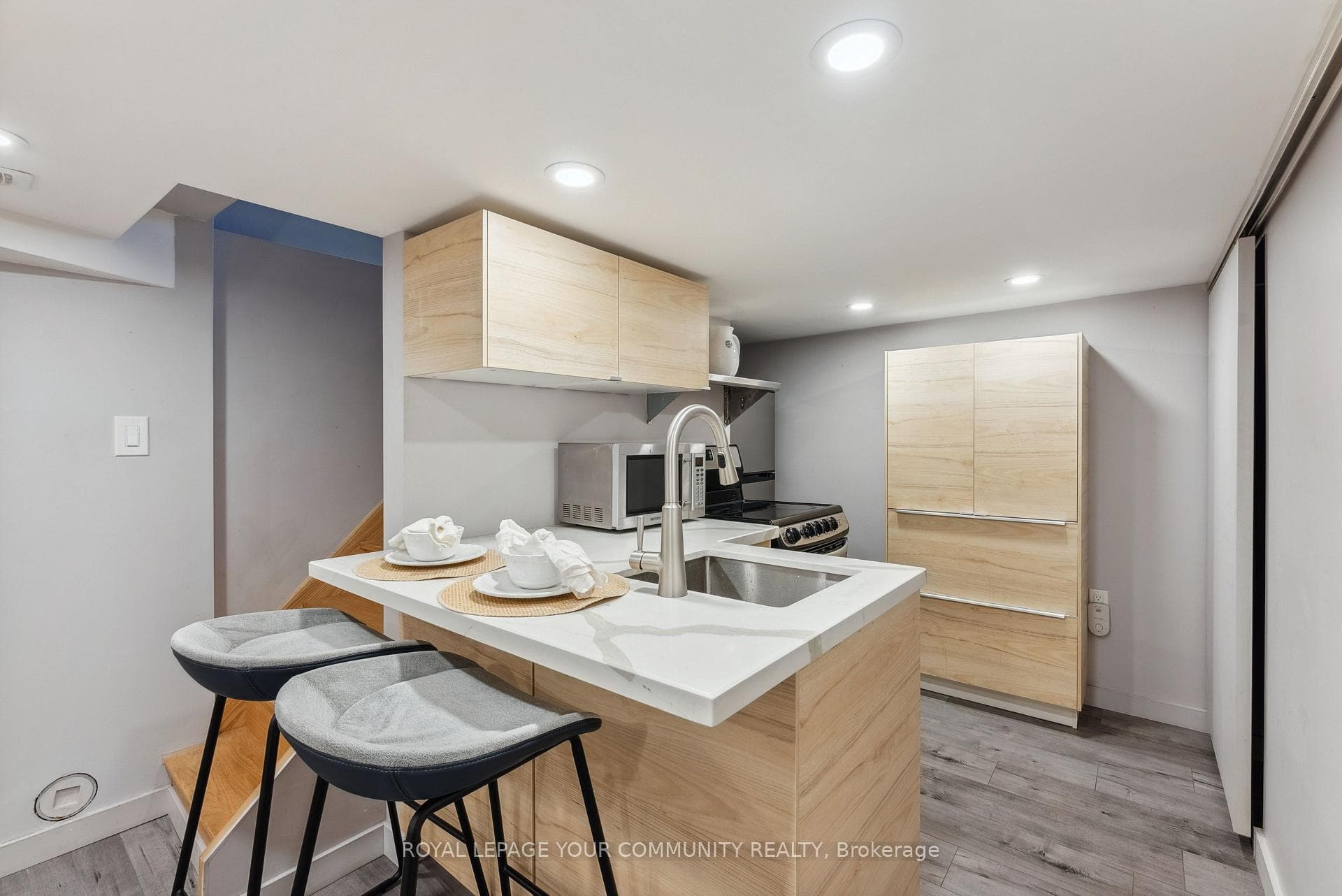 12 Lamb Avenue photo 29
