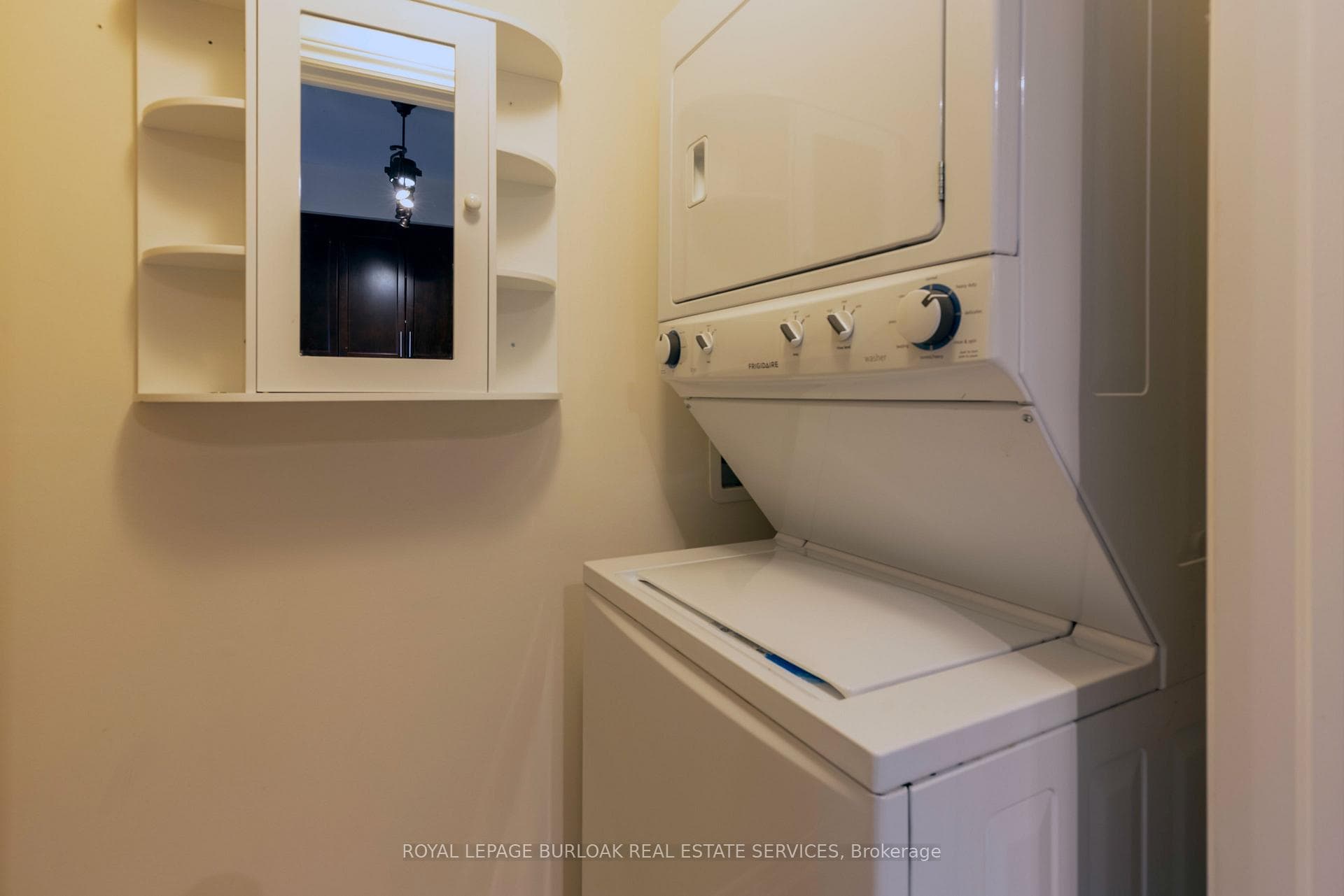 275 Roxton Road Unit 302 photo 7
