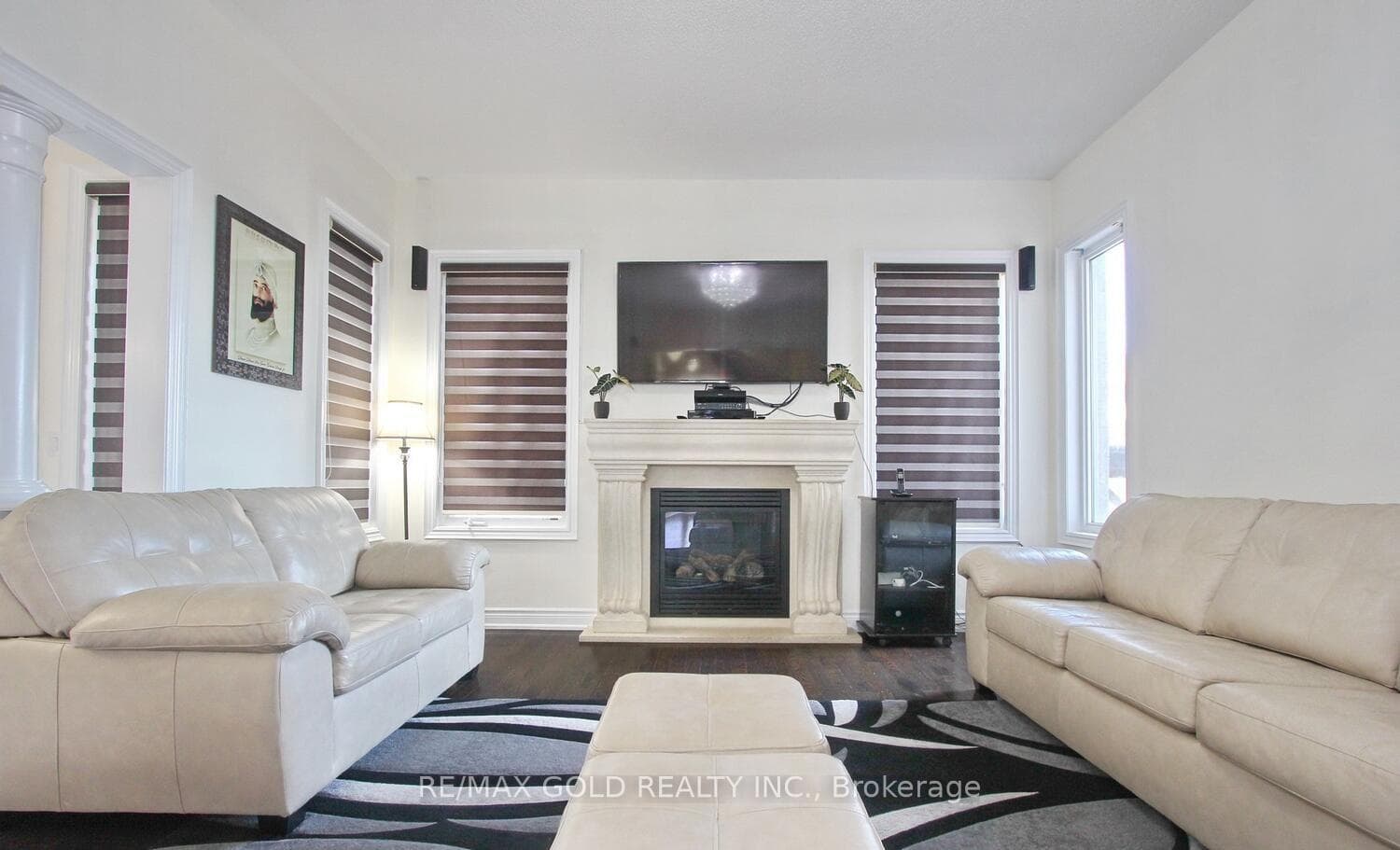 14 Ladbrook Crescent photo 17
