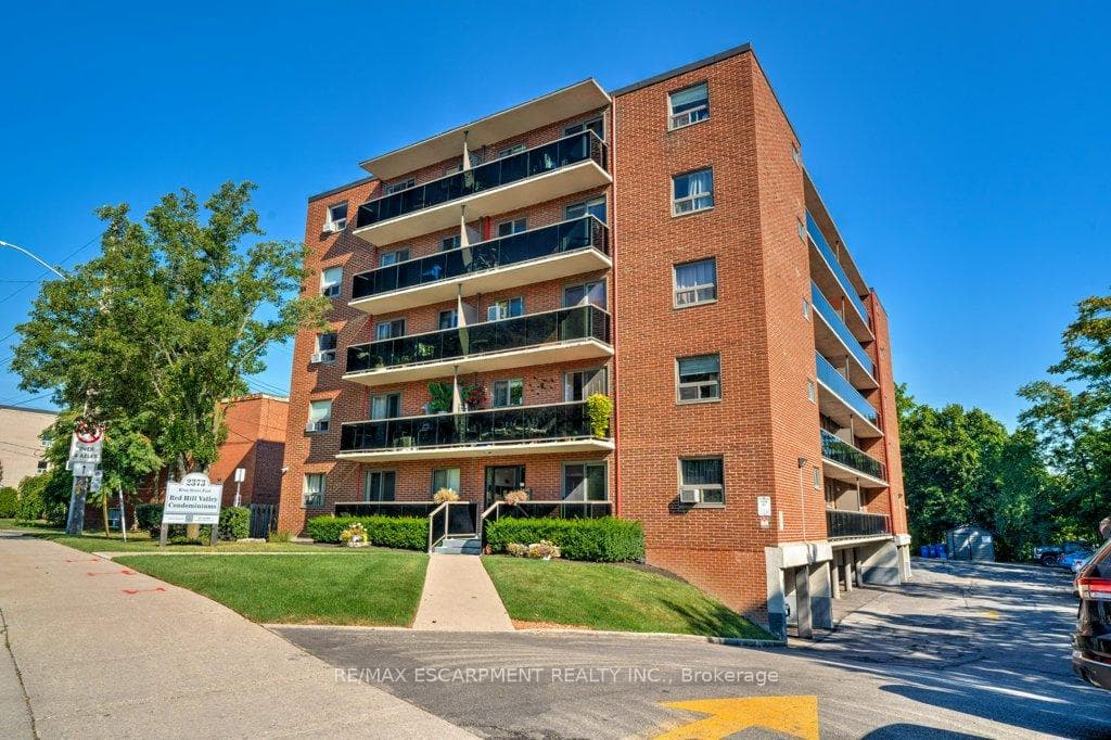 2373 King Street Unit 17 photo 2