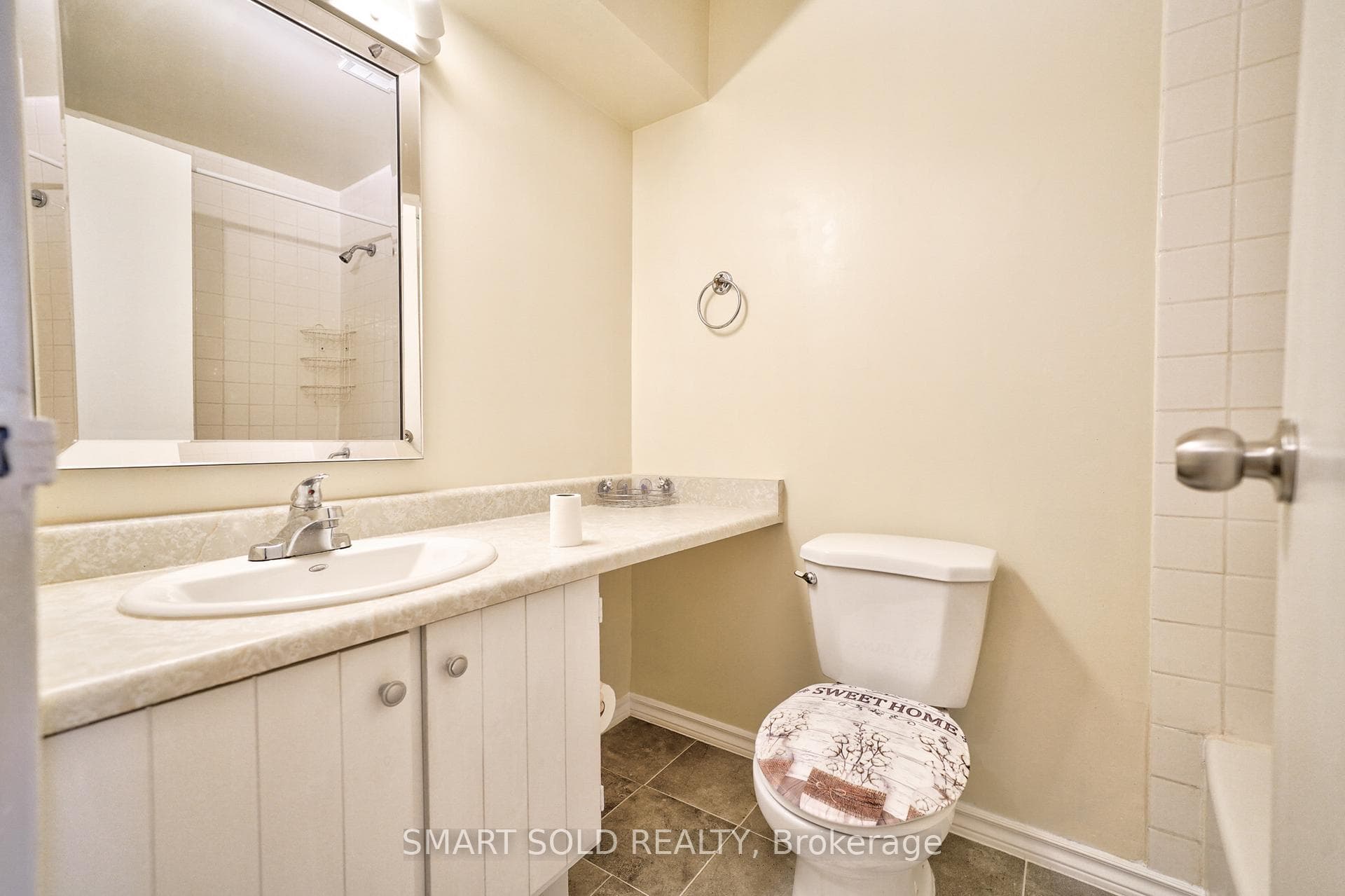 165 Cherokee Boulevard Unit 206 photo 22