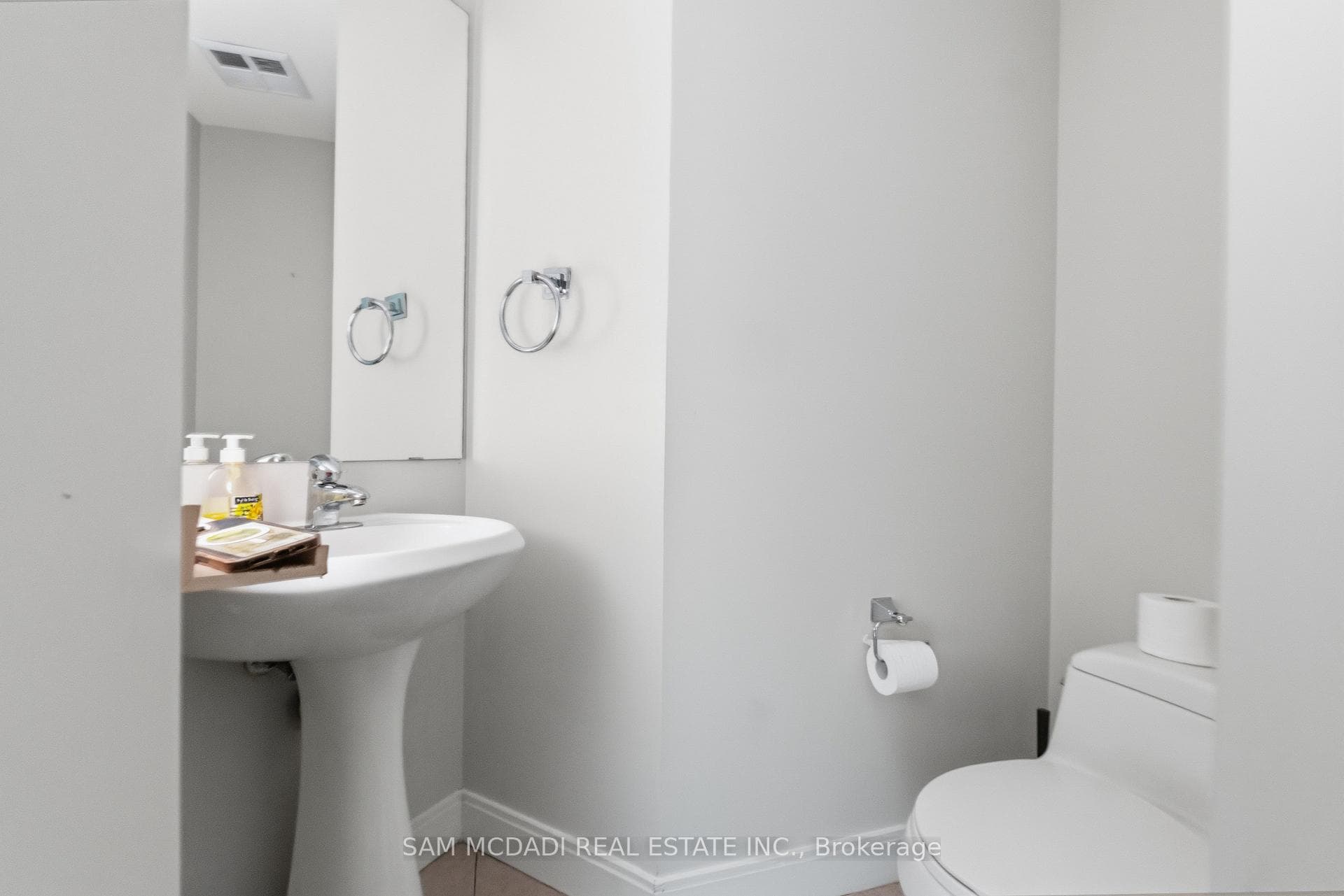 80 Absolute Avenue Unit 1205 photo 5