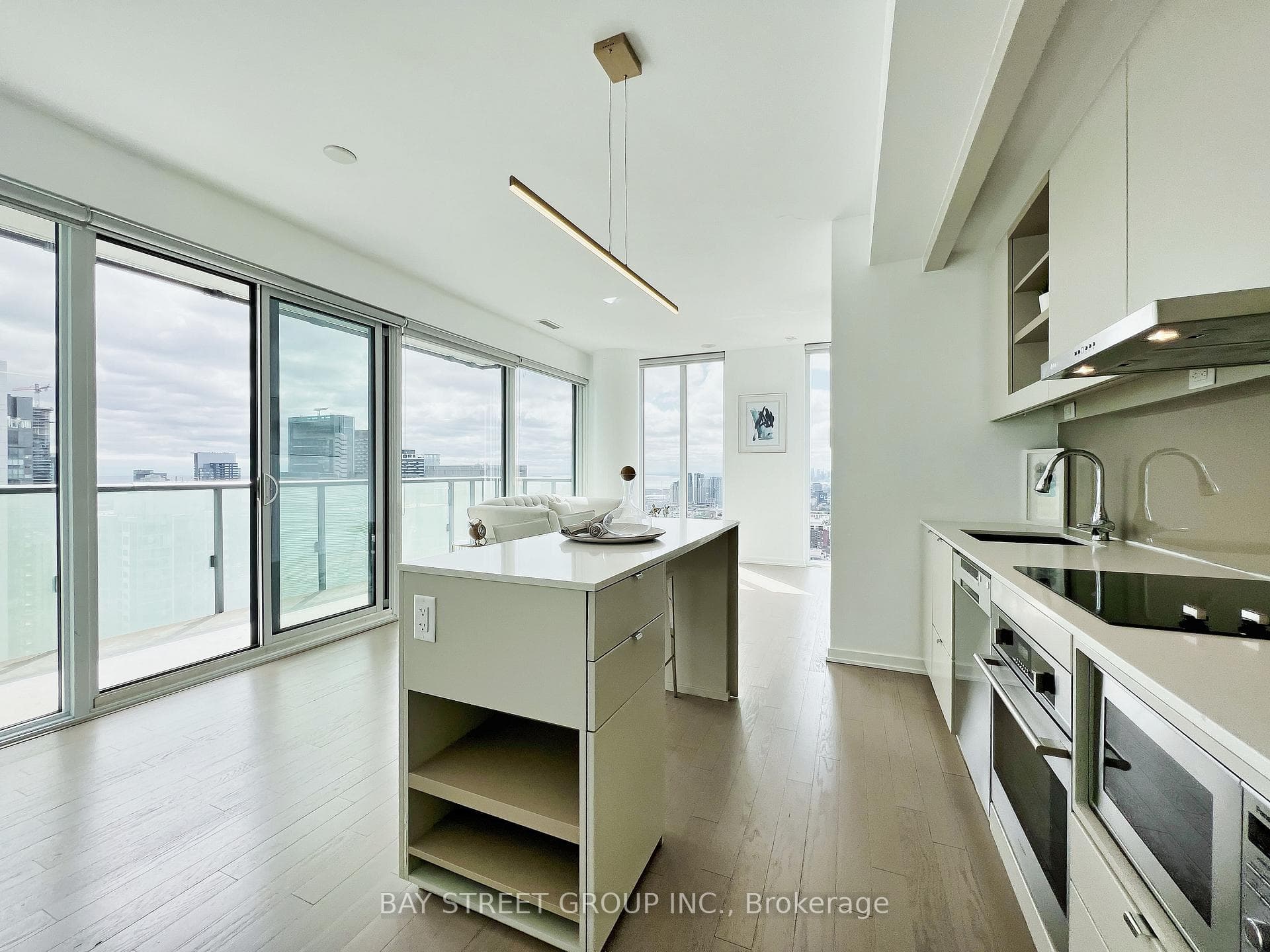 101 Peter Street Unit 4009 photo 7