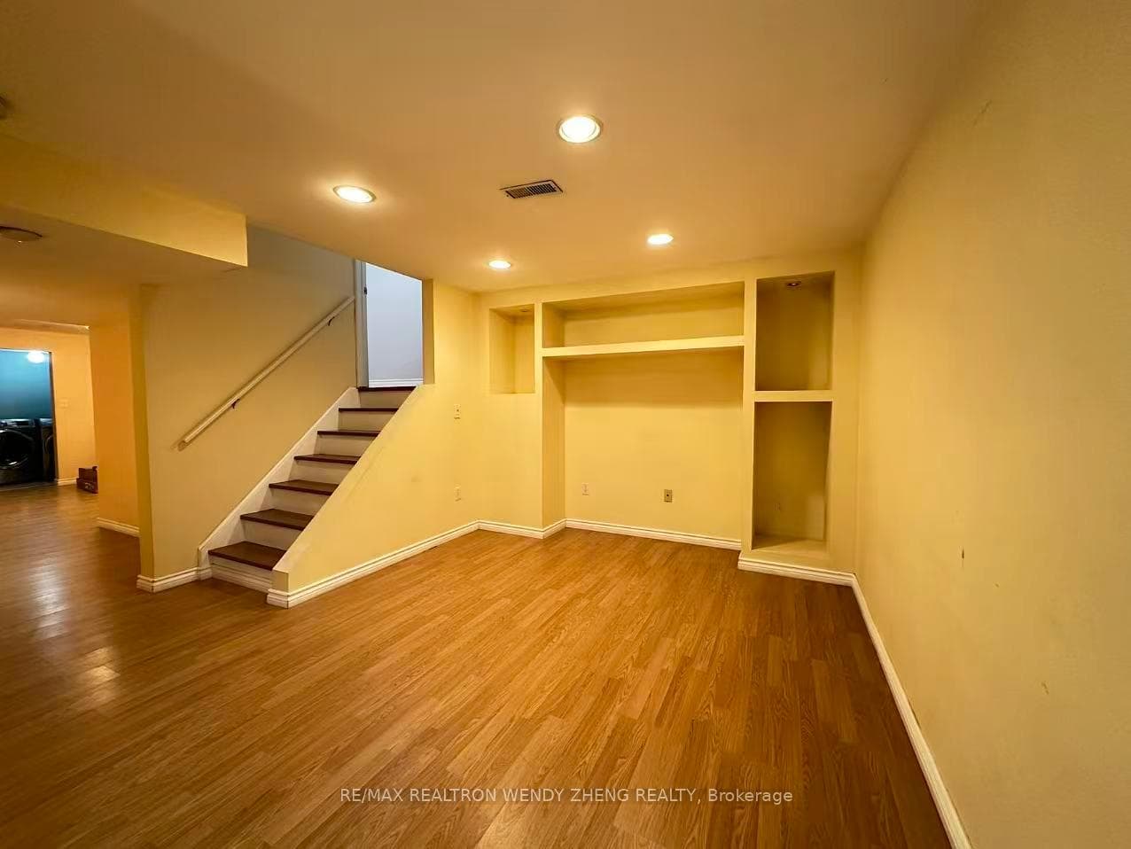 135 Rideau Drive photo 16