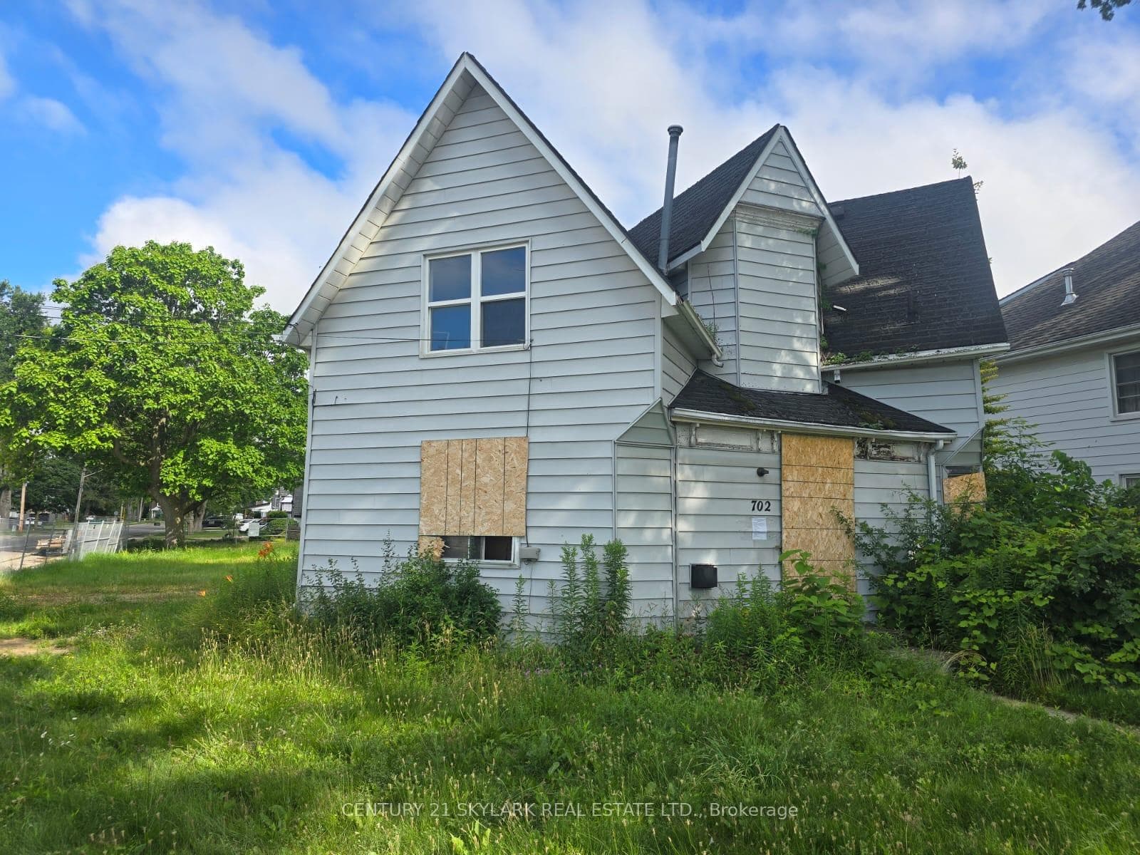 702 Cedar Street photo 3