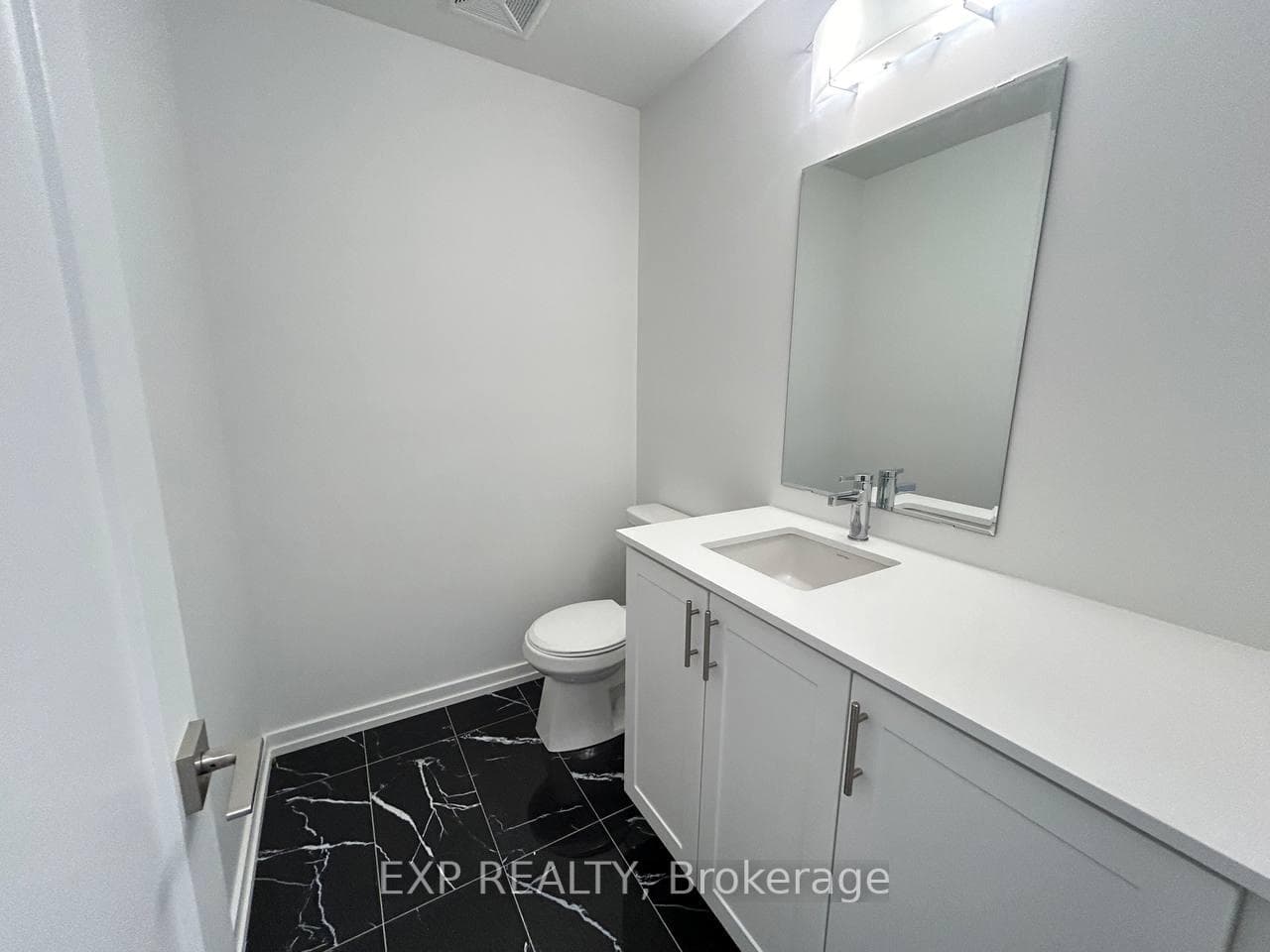 26 Lytham Green Circle Unit 11 photo 3