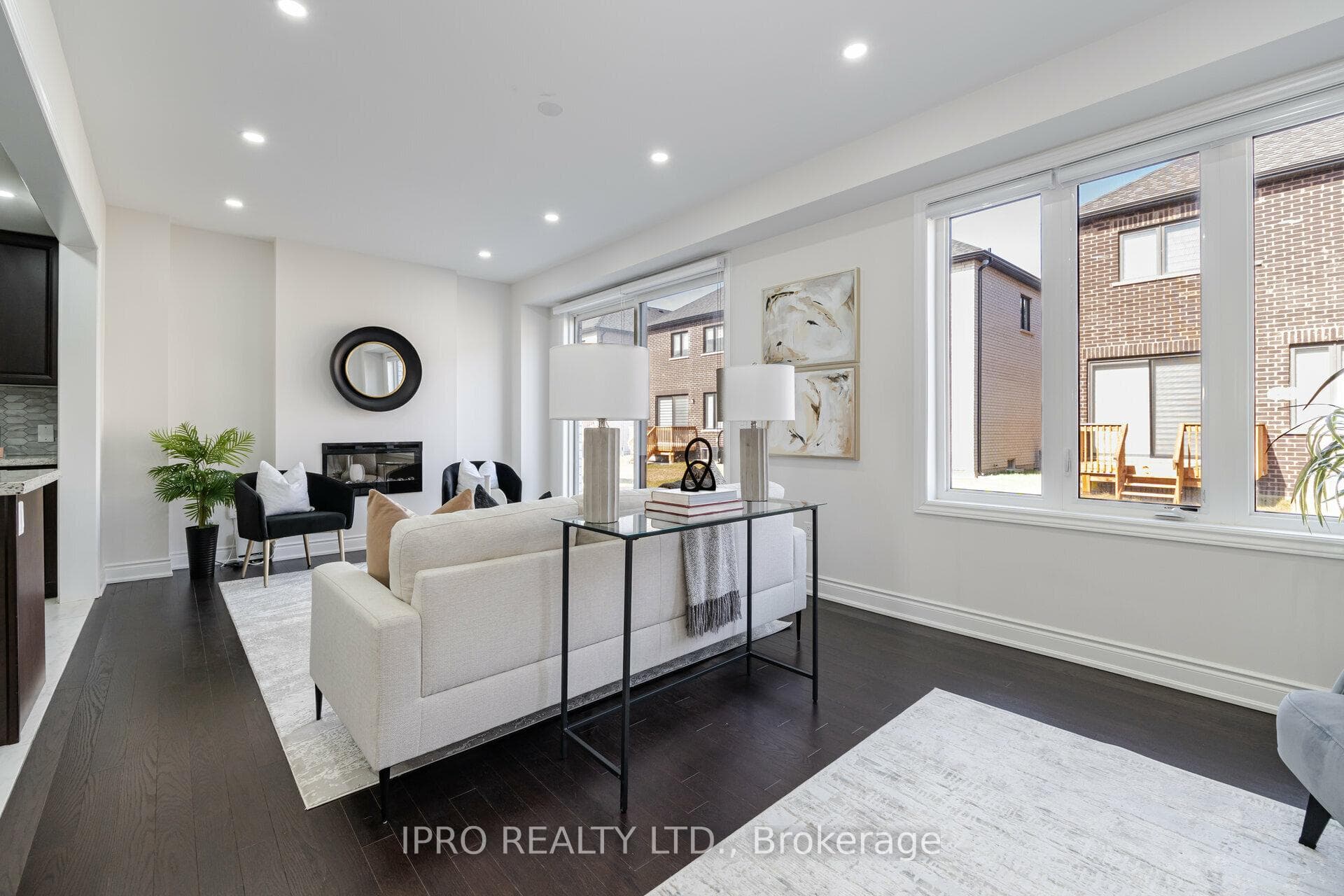 61 Calabria Drive photo 16