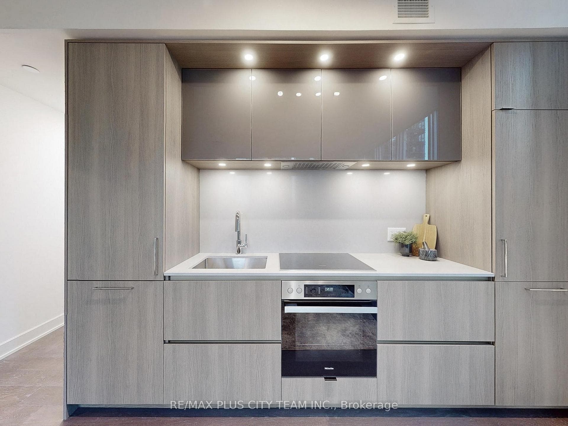 15 Mercer Street Unit 1204 photo 12