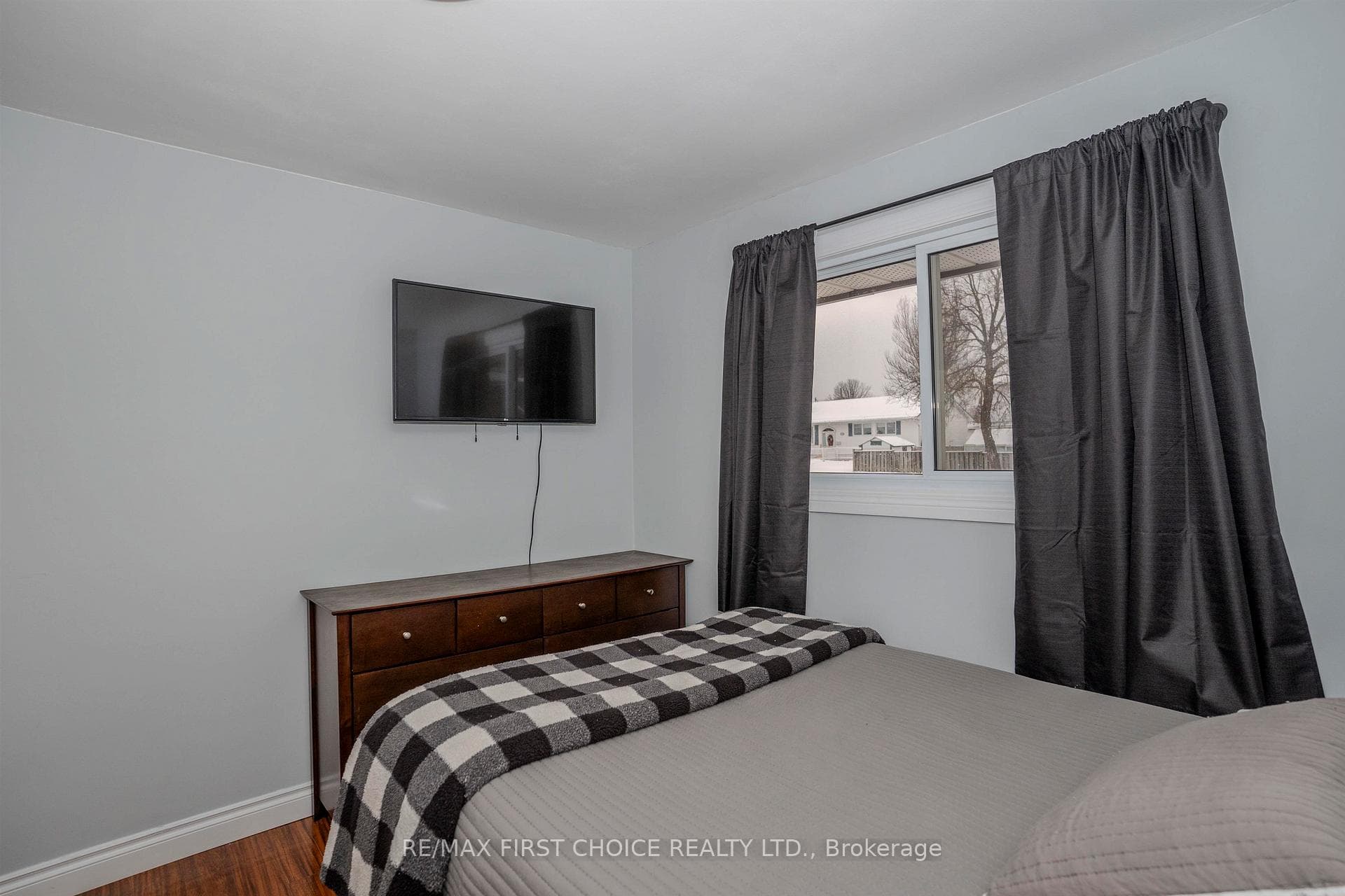 205 WINDEMERE Avenue photo 27