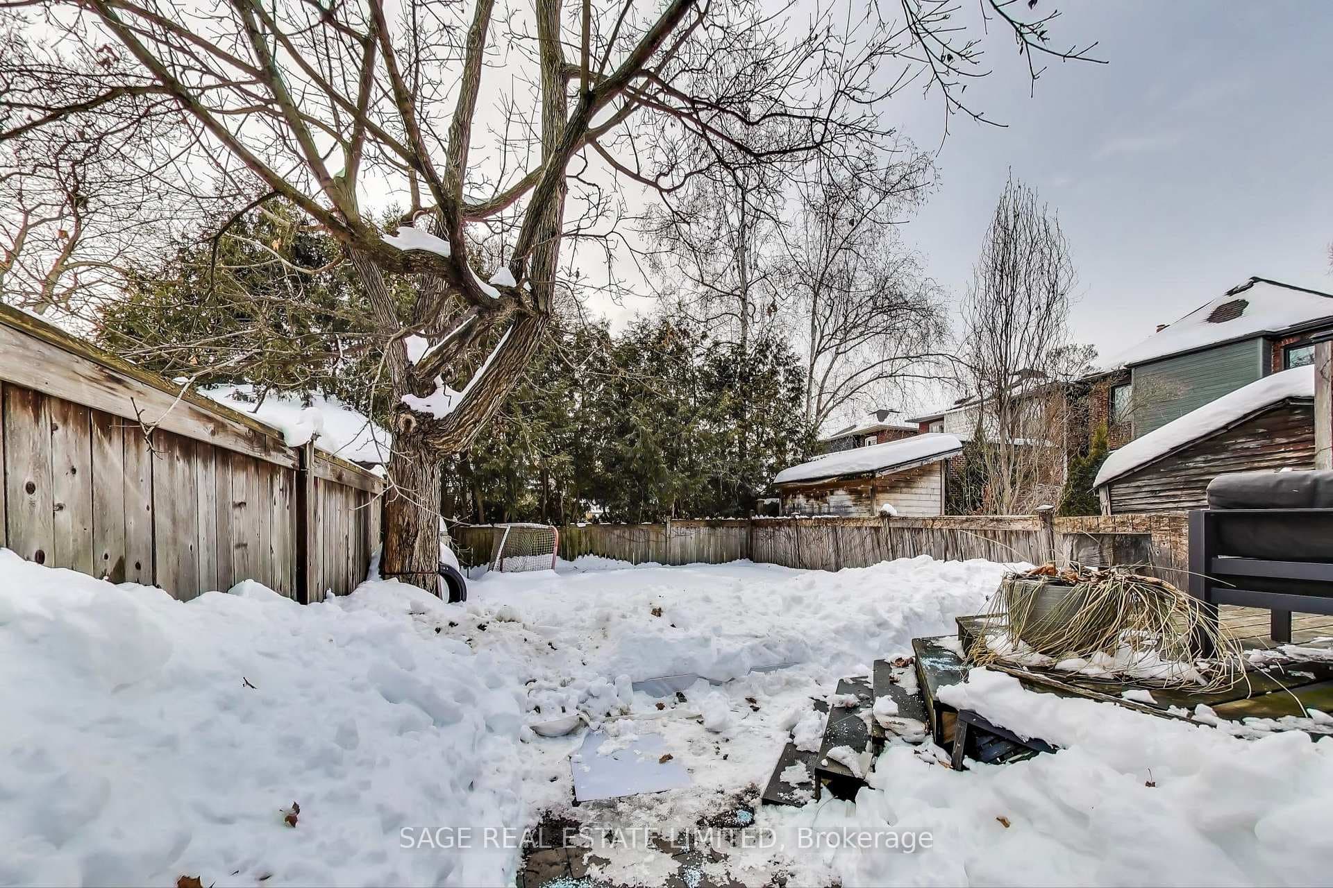 138 Clifton Road photo 41