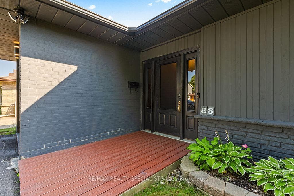 88 Shirley Street photo 3
