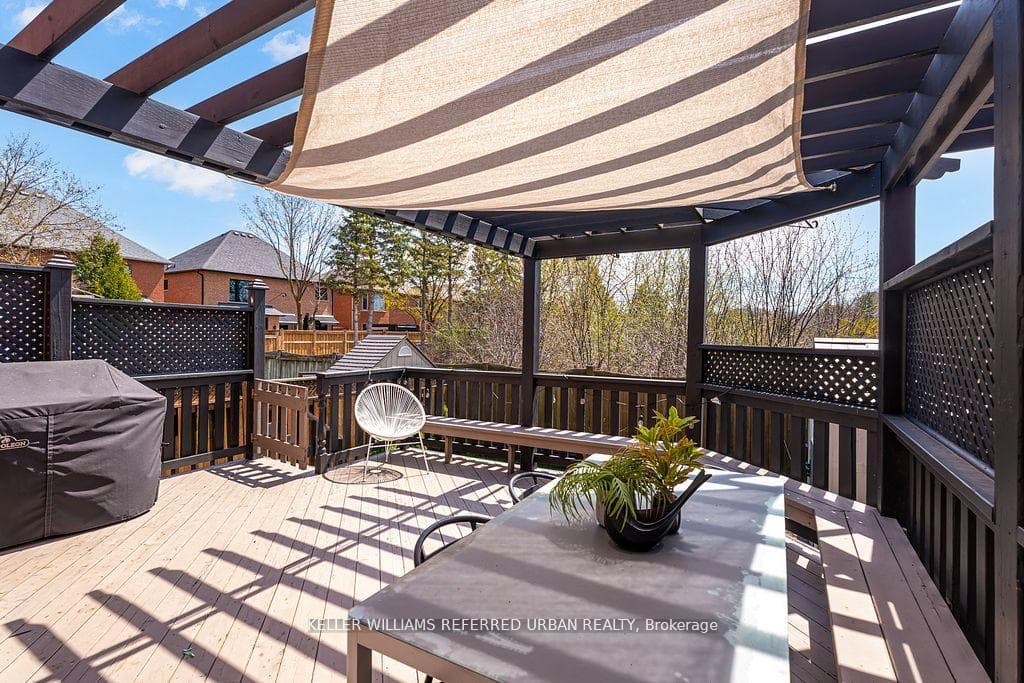 105 White Pine Crescent photo 41
