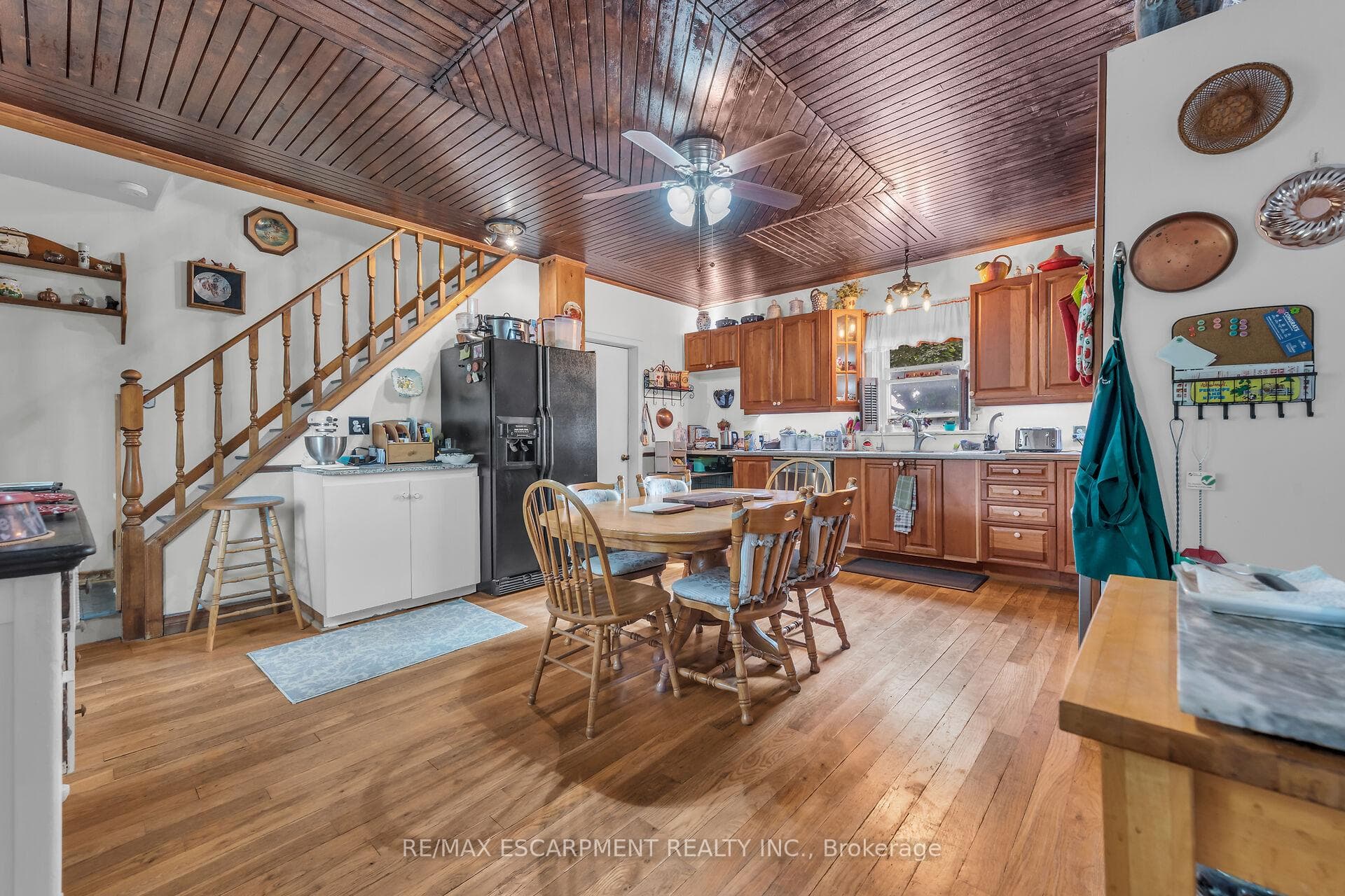 4243 Springcreek Road photo 9