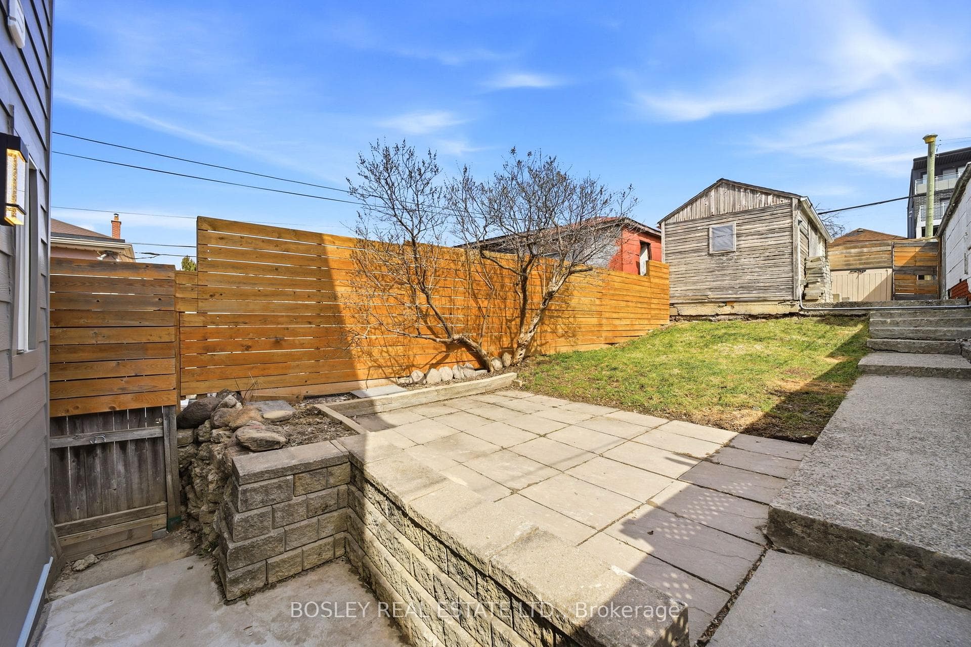 43 Gilbert Avenue photo 31