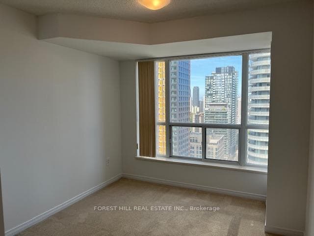 925 Bay Street Unit 2906 photo 14