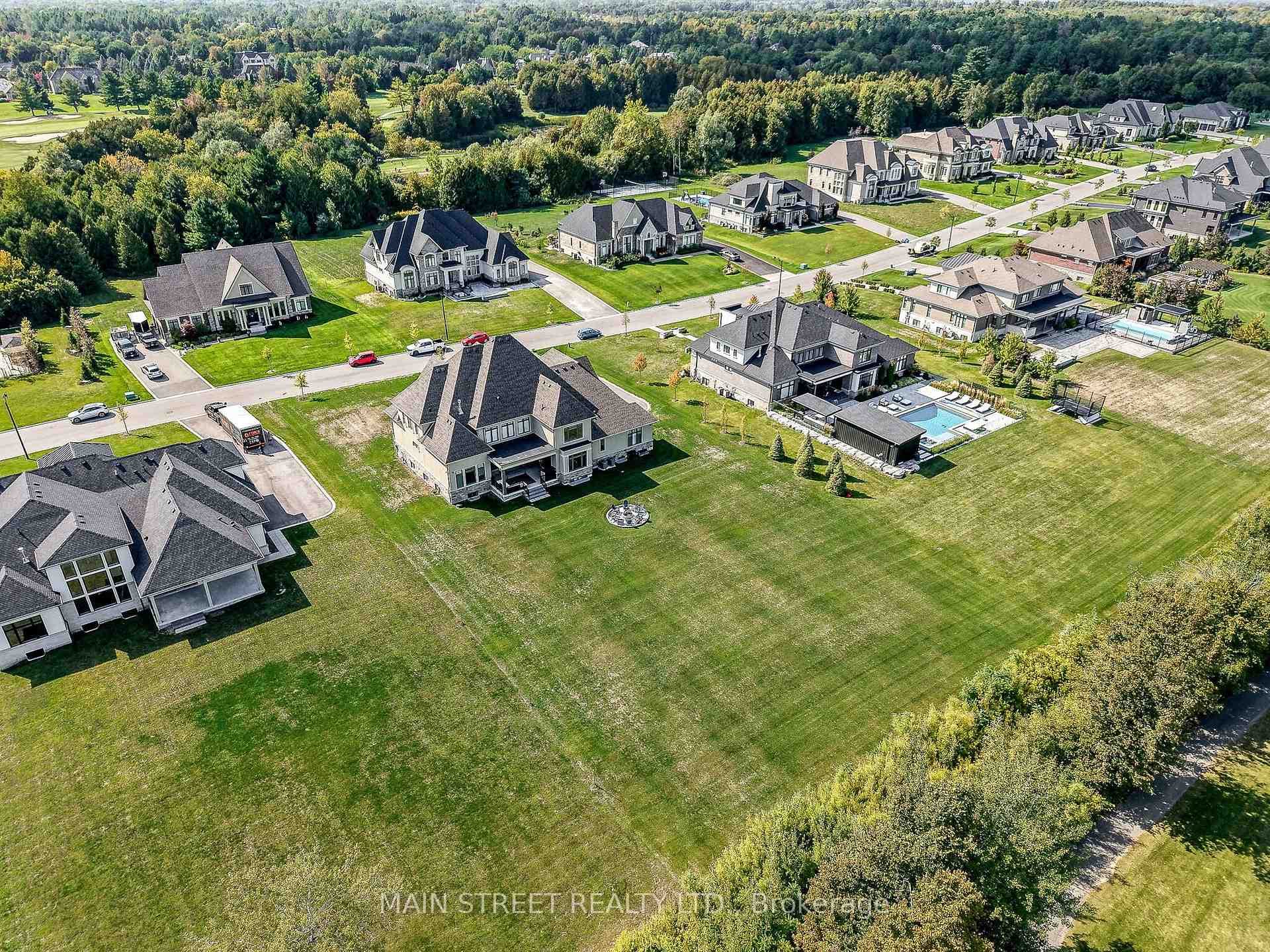 21 Dexshire Drive photo 49