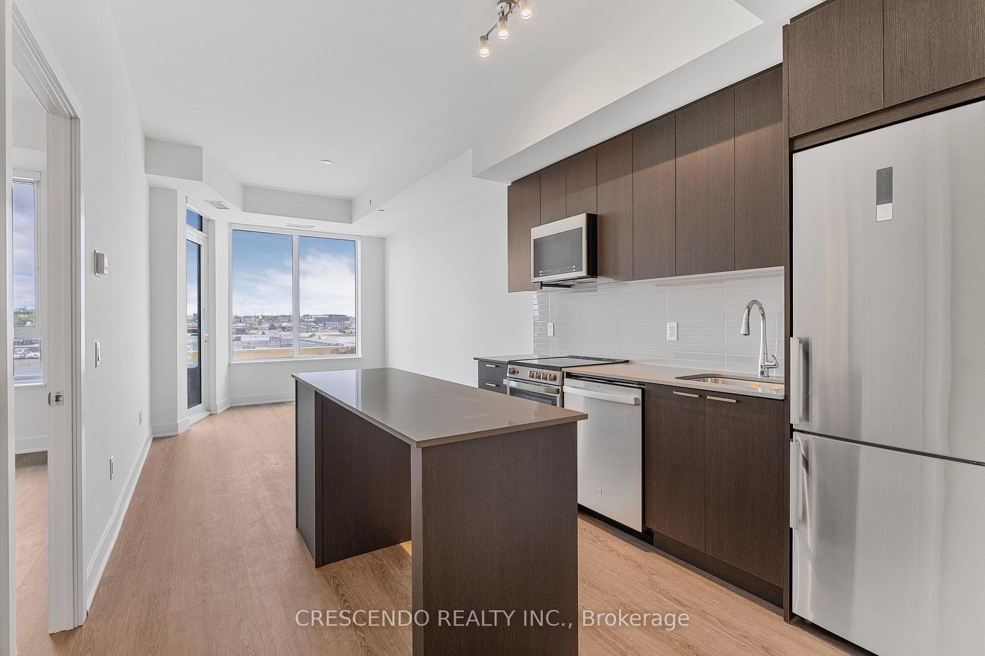 185 Deerfield Road Unit 409 photo 11