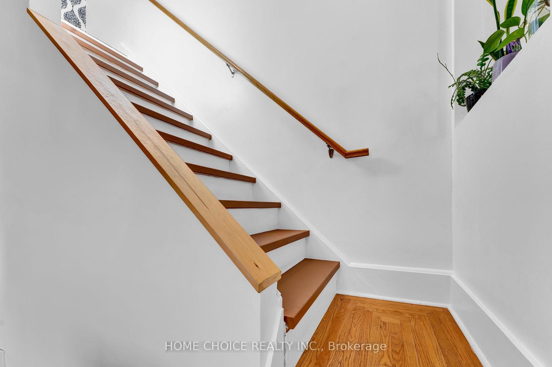 311 French Street photo 21