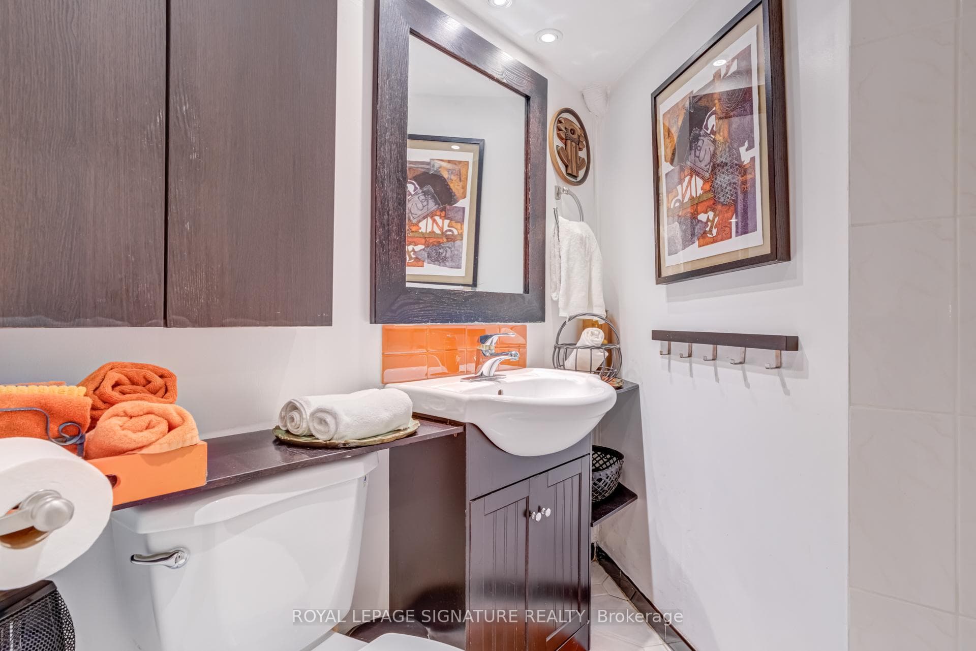 229 Glengrove Avenue photo 32