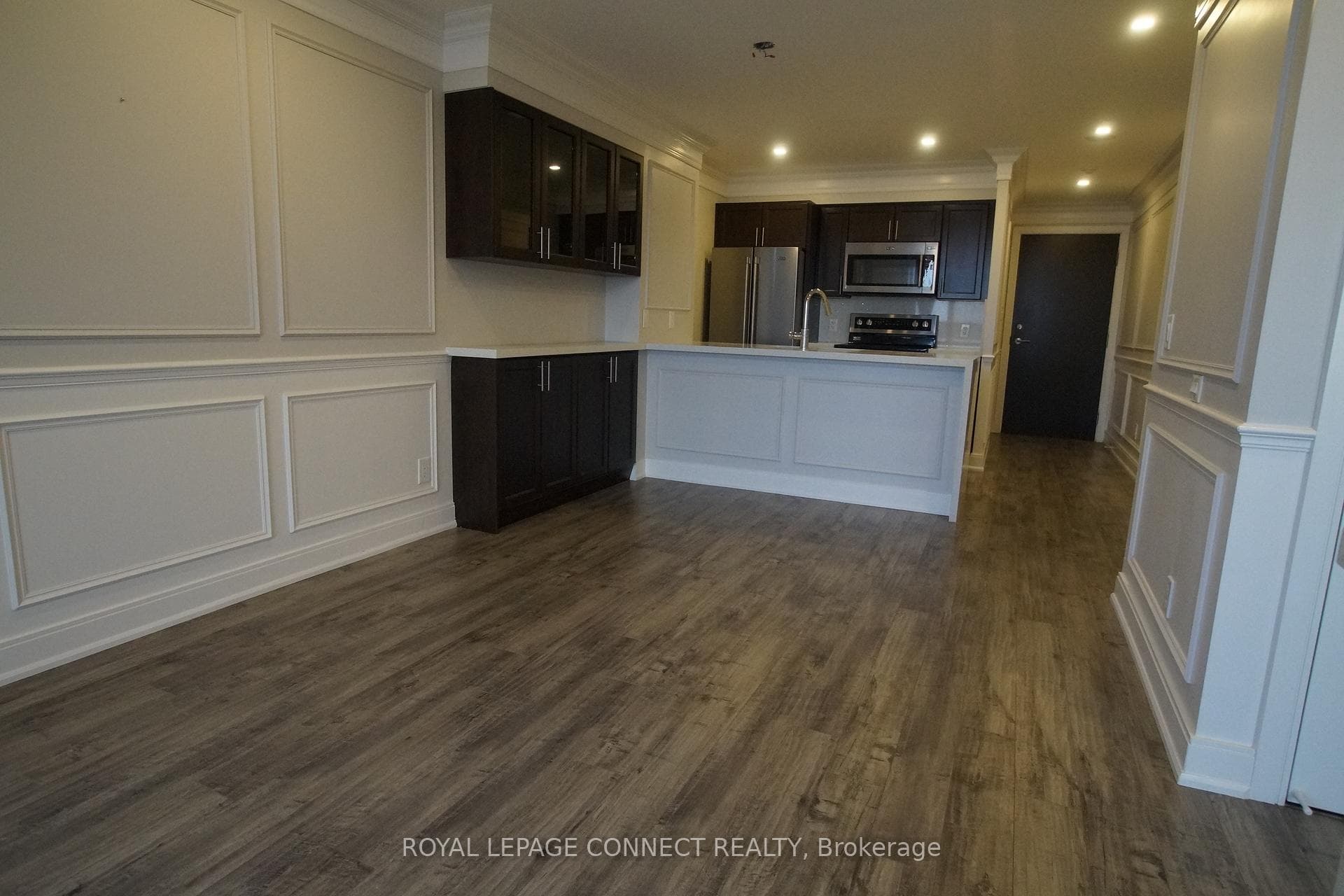 135 Village Green Square Unit 3625 photo 6