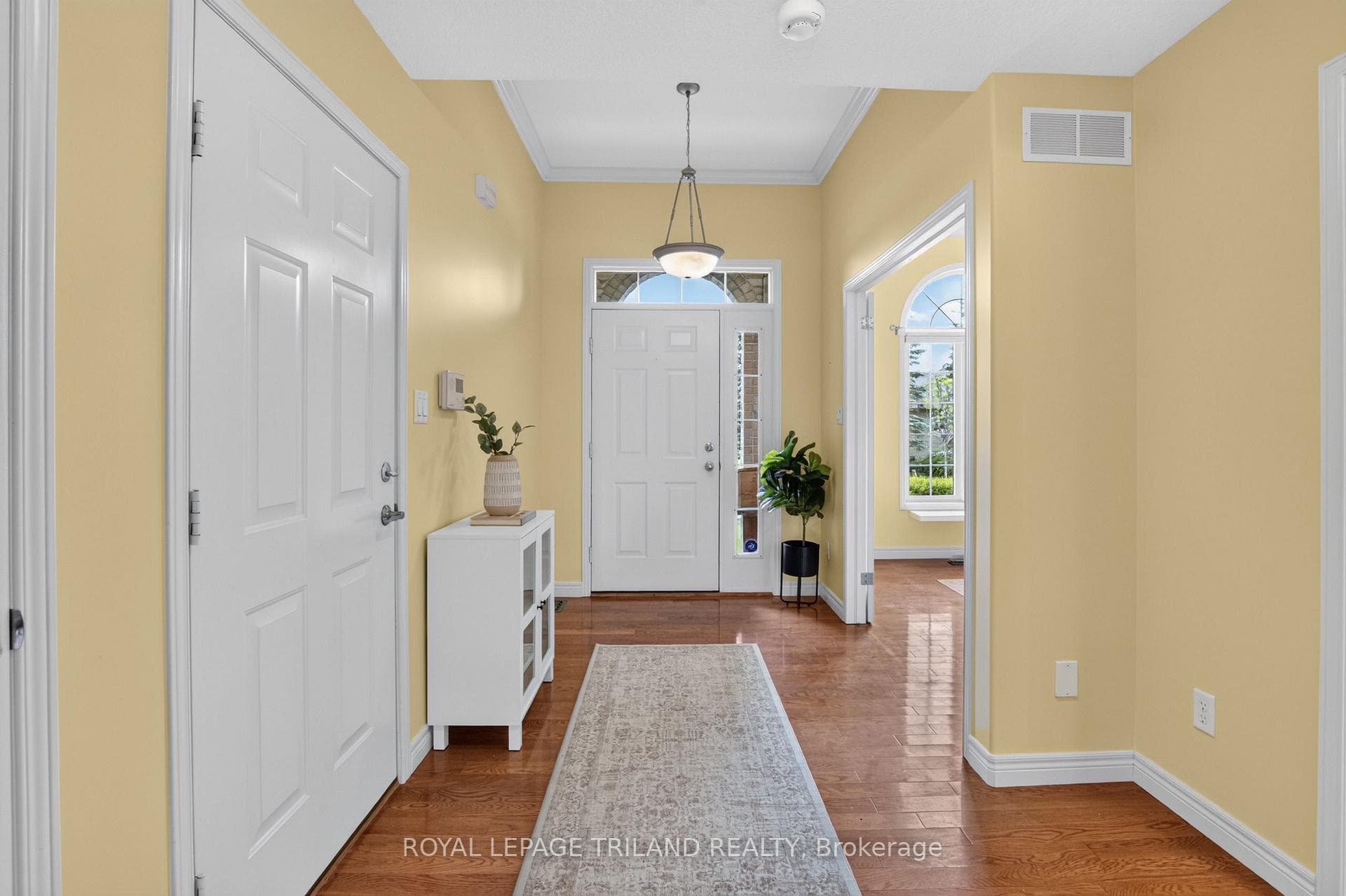 87 Donker Drive Unit 14 photo 5