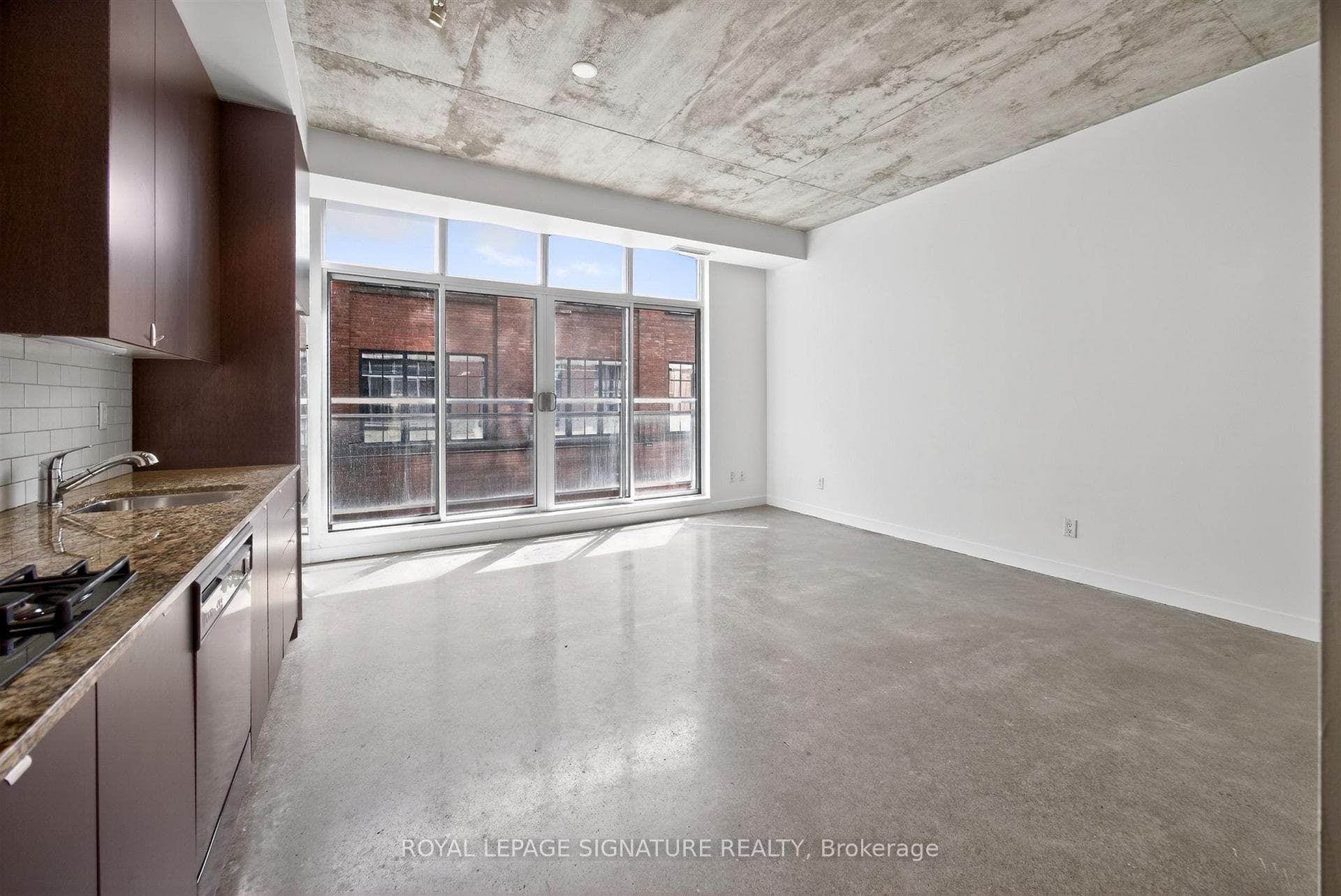 23 Brant Street Unit 213 photo 8