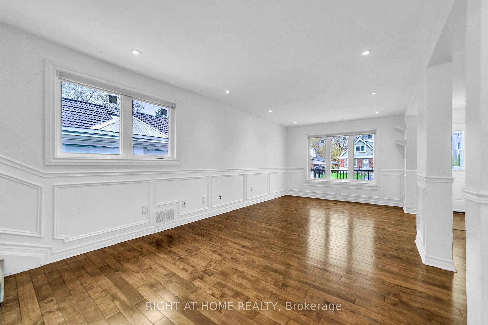 41 Monarchdale Avenue photo 18
