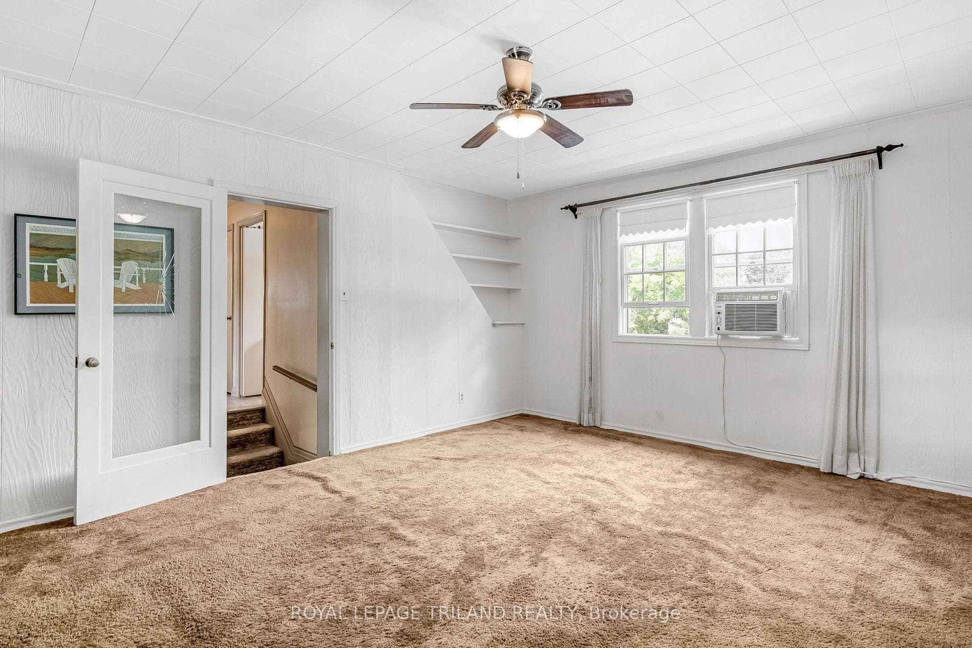 463 Riverside Drive photo 20
