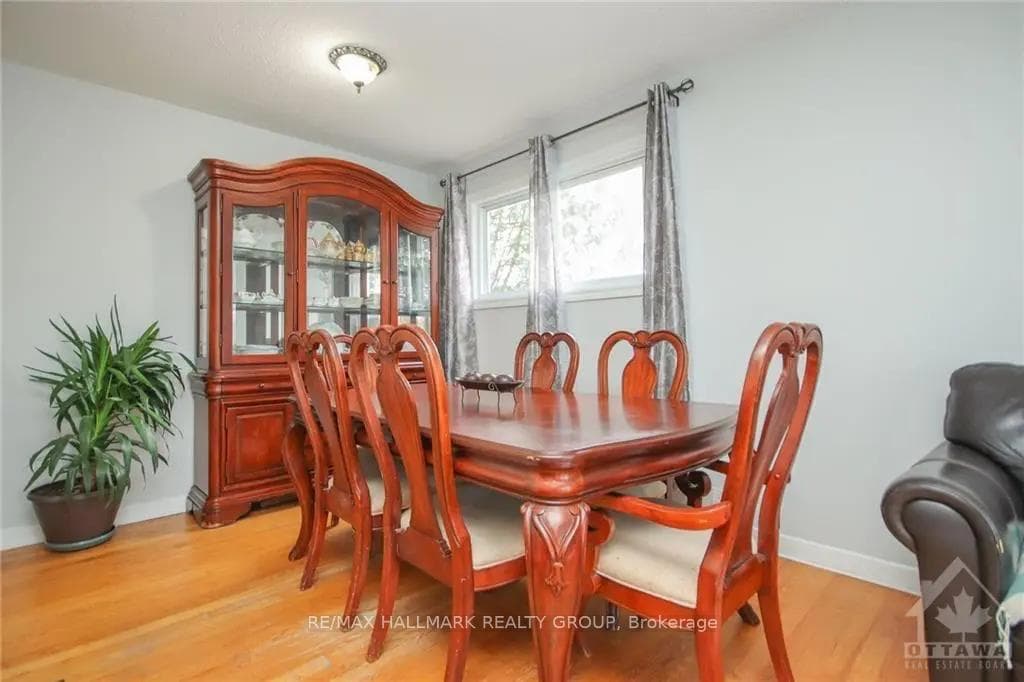 45 Hilliard Avenue photo 24