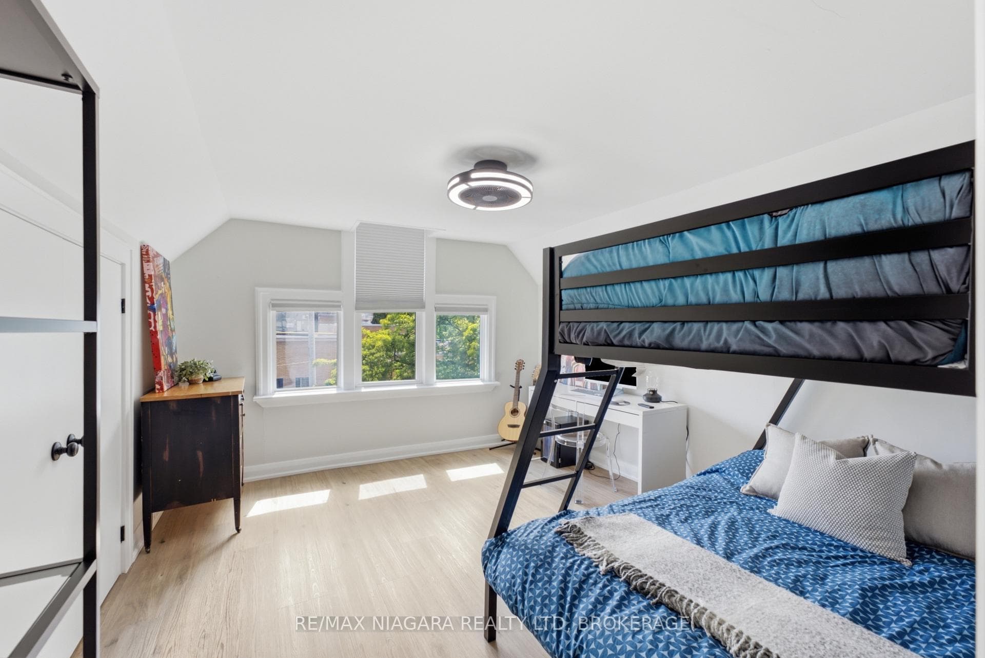 2 Cottage Avenue photo 27