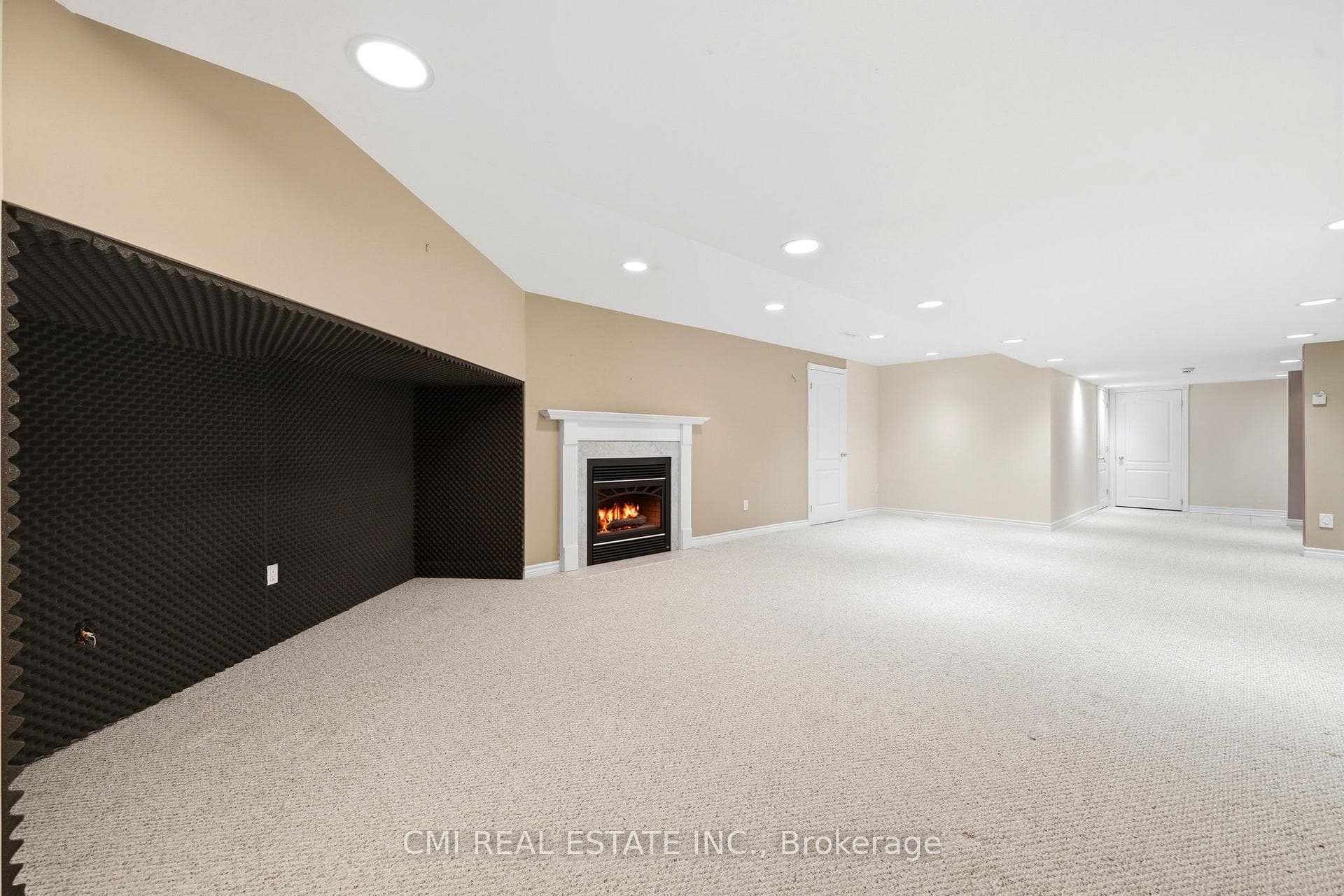 15 Treegrove Circle photo 44