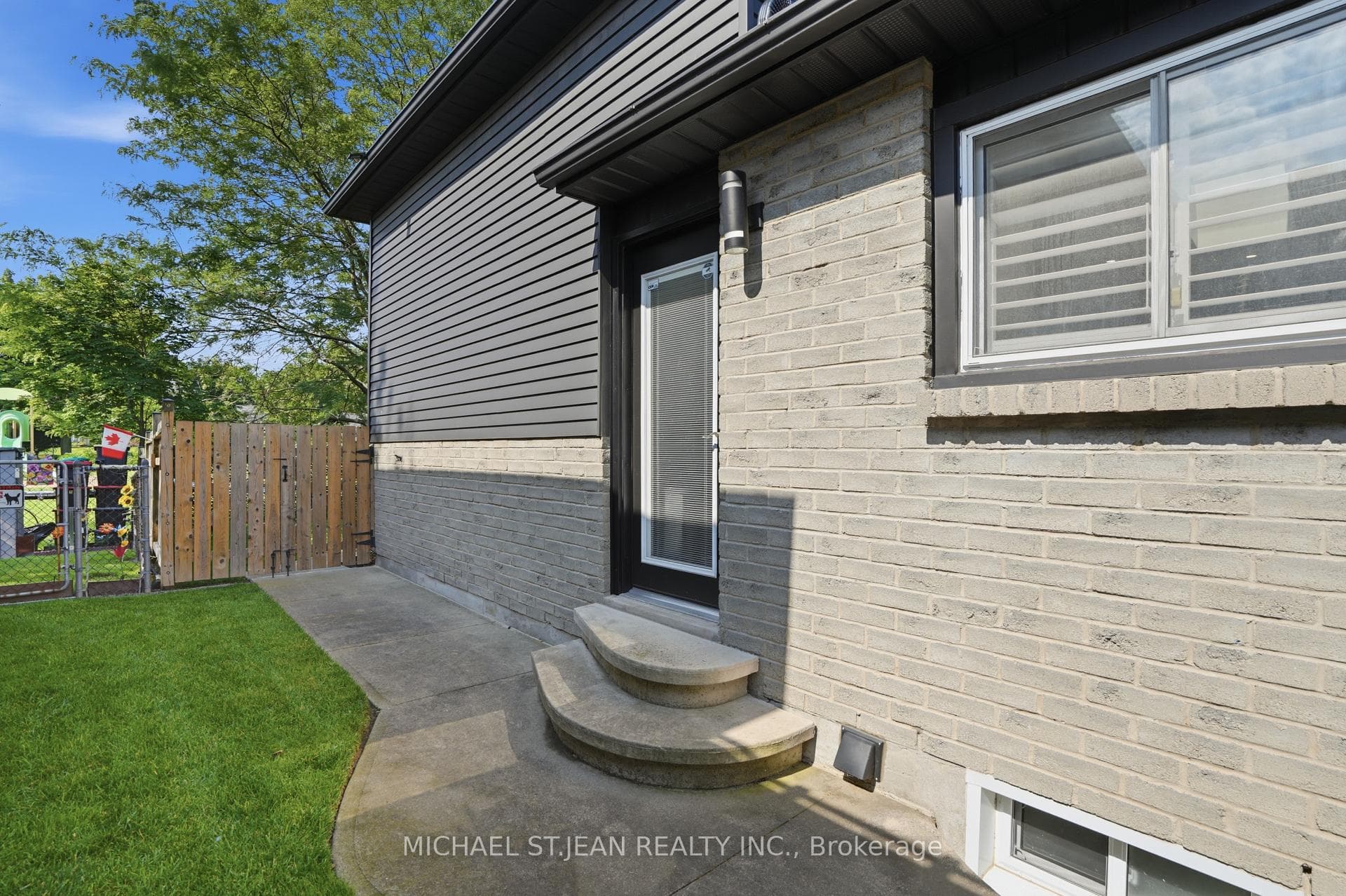 45 Sandra Crescent photo 45