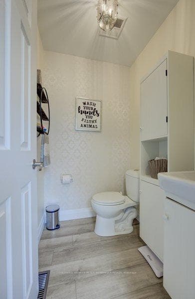 520 Eliza Crescent photo 24