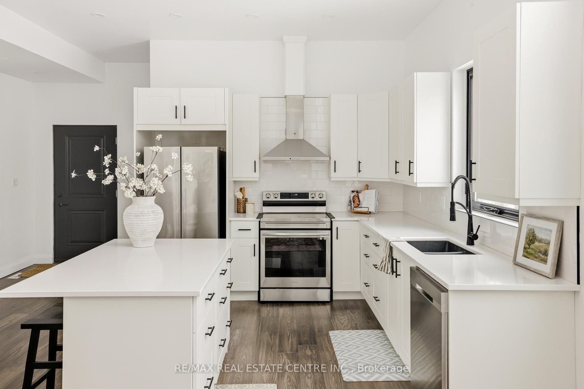 3441 Louis Lane photo 6