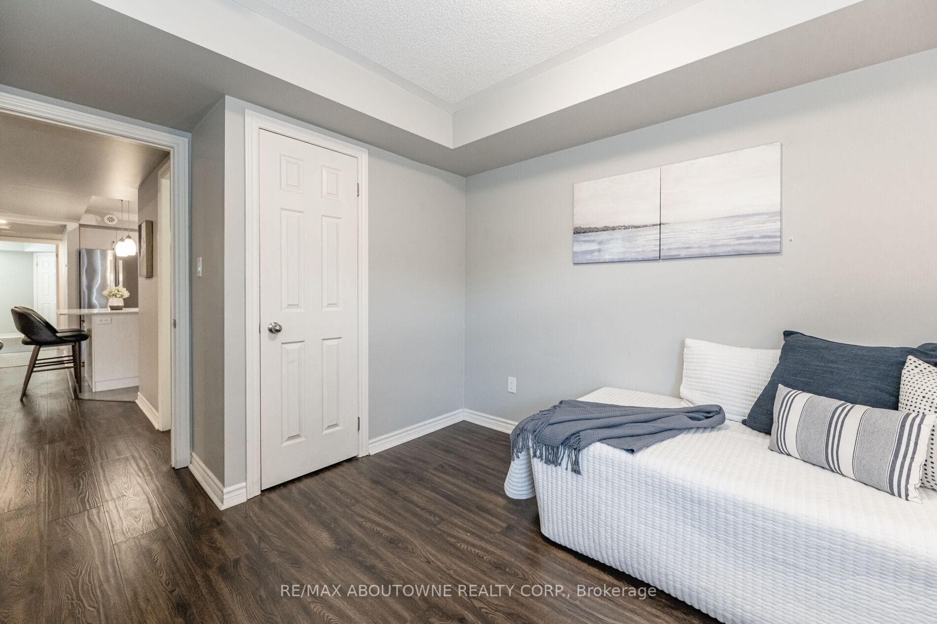 2420 Baronwood Drive Unit 4-01 photo 31