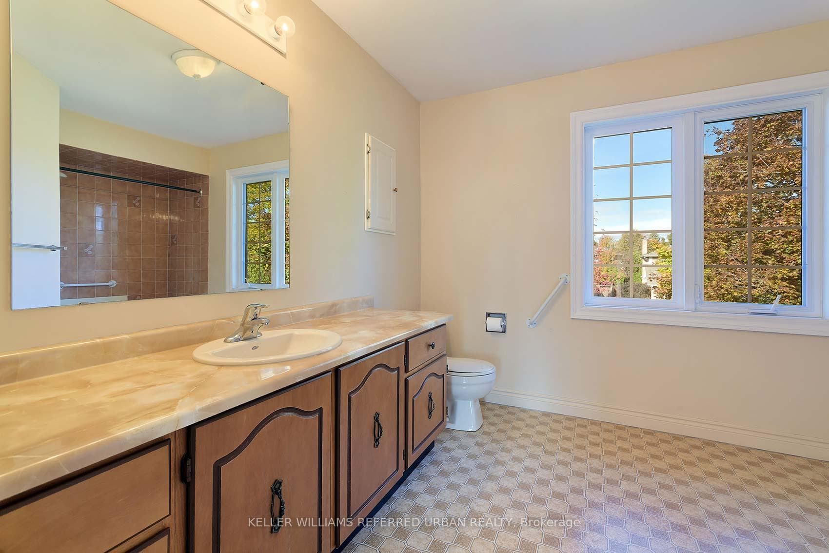62 Devlin Place photo 18