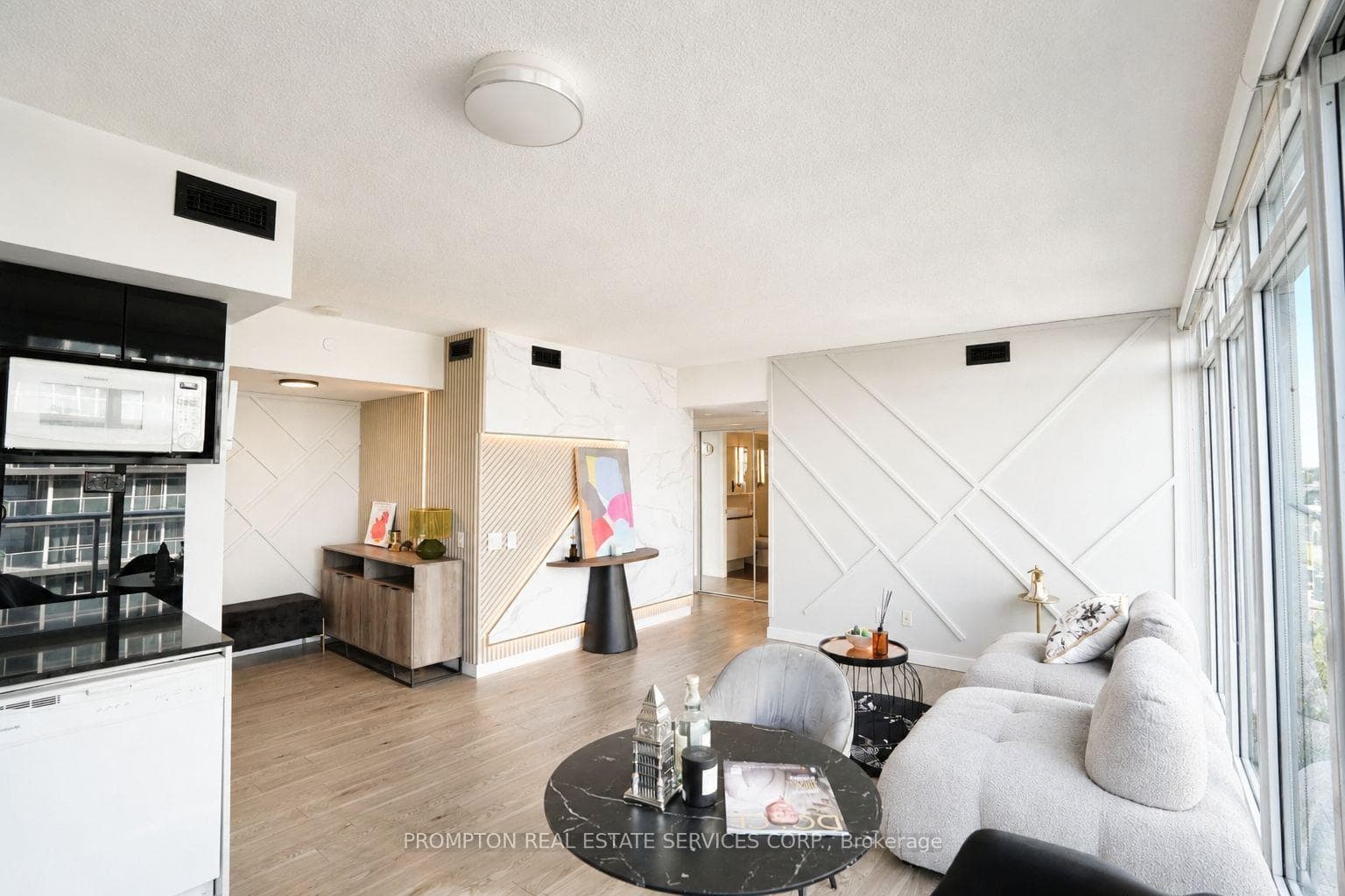 72 Esther Shiner Boulevard Unit 717 photo 13
