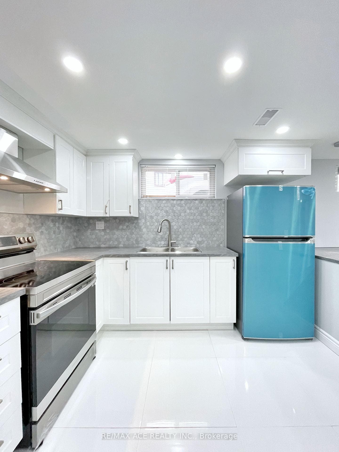 3275 TRISHA Downs Unit Lower photo 8